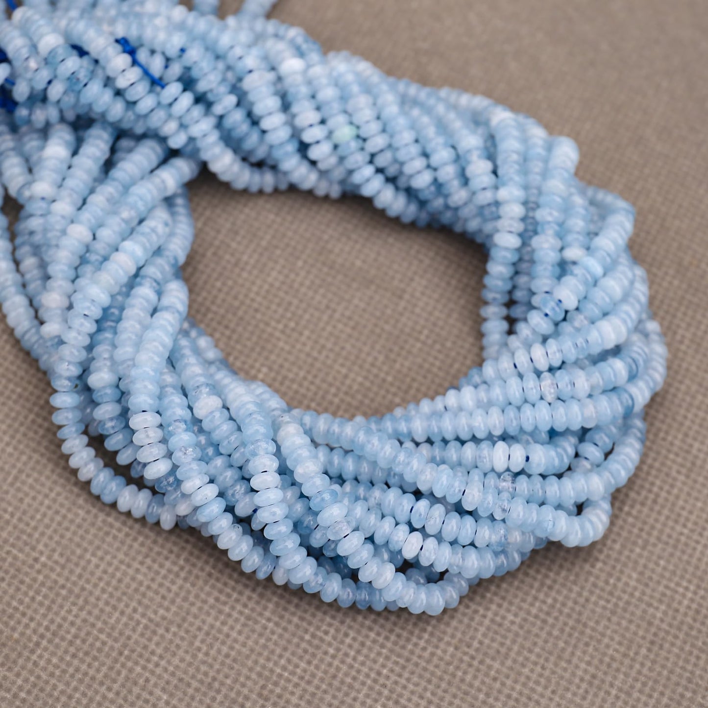 BONNY BOXX 1 Strand (150PCs) Natural 2 * 4mm Aquamarine Rondelle Beads, Natural Abacus Disk Stone Beads Loose Spacer Gemstone for DIY Bracelet Necklace Jewelry Making