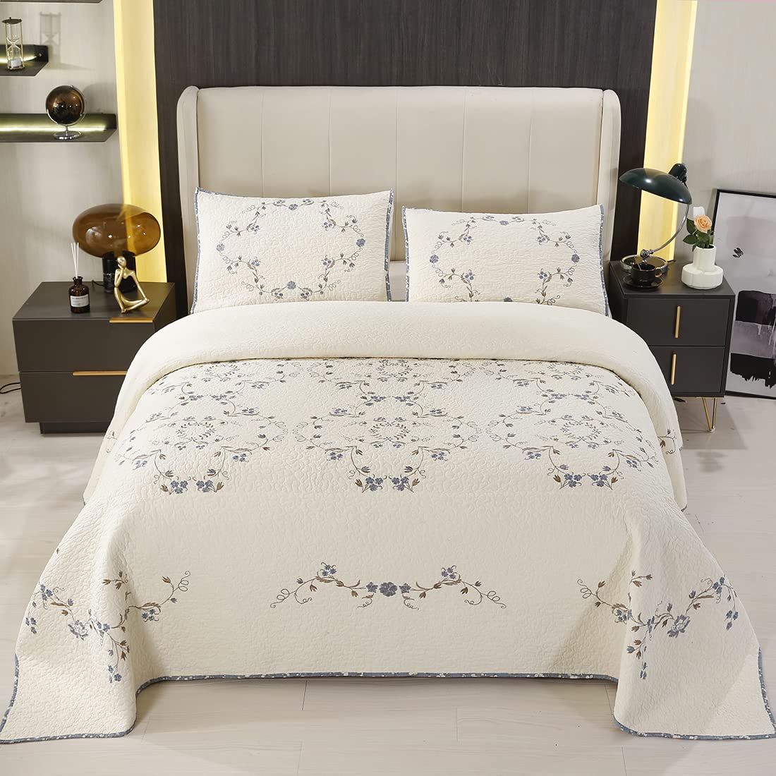 vctops 3-Piece Elegant Floral Embroidered Bedspread Coverlet Set Oversize Queen 100% Cotton Reversible Patchwork 1 Quilt and 2 Pillow Shams (Flower B,Oversize Queen)
