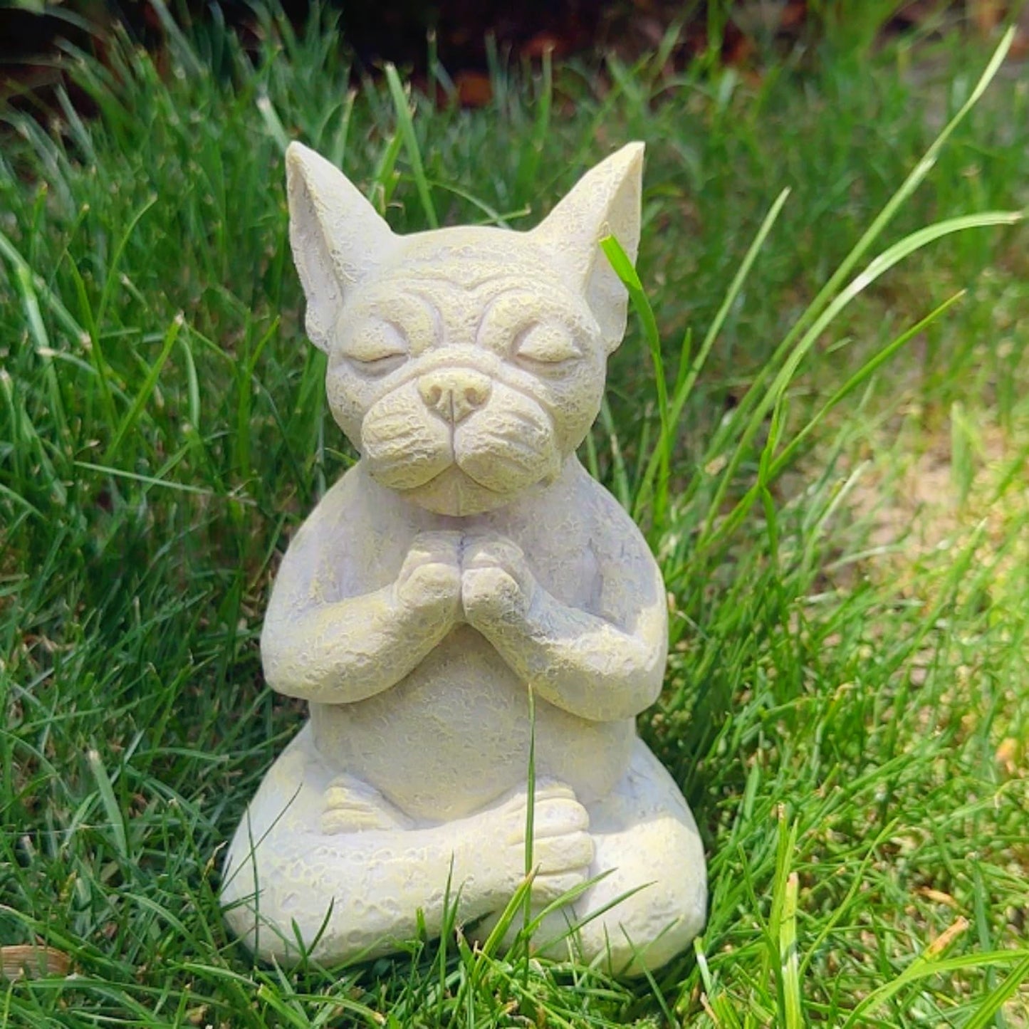 YWHWXB Meditating French Bulldog Figurine, Zen Yoga Dog Buddha Statue, Decorative Collectible for Home Garden Decoration
