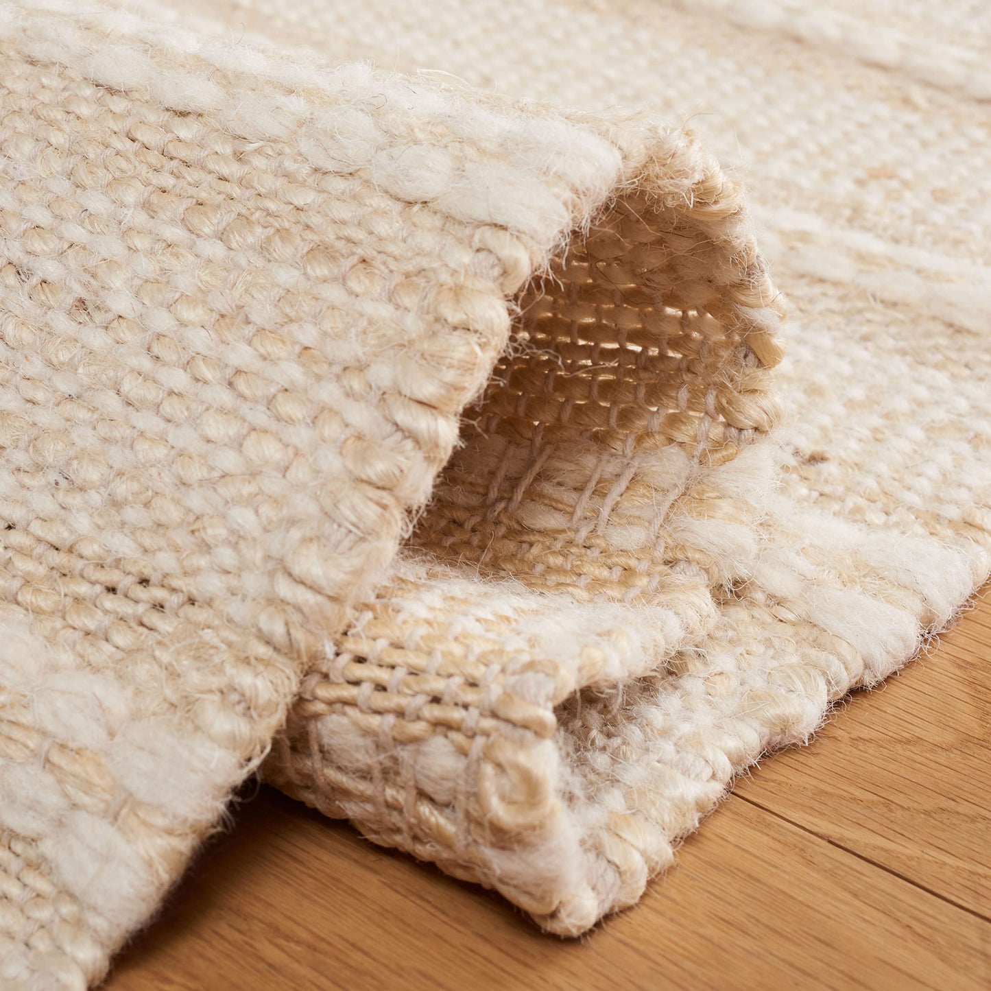 SAFAVIEH Kilim Collection Area Rug - 6' x 9', Natural & Ivory, Handmade Boho Stripe Fringe Jute & Wool, Ideal for High Traffic Areas in Living Room, Bedroom (KLM442A)
