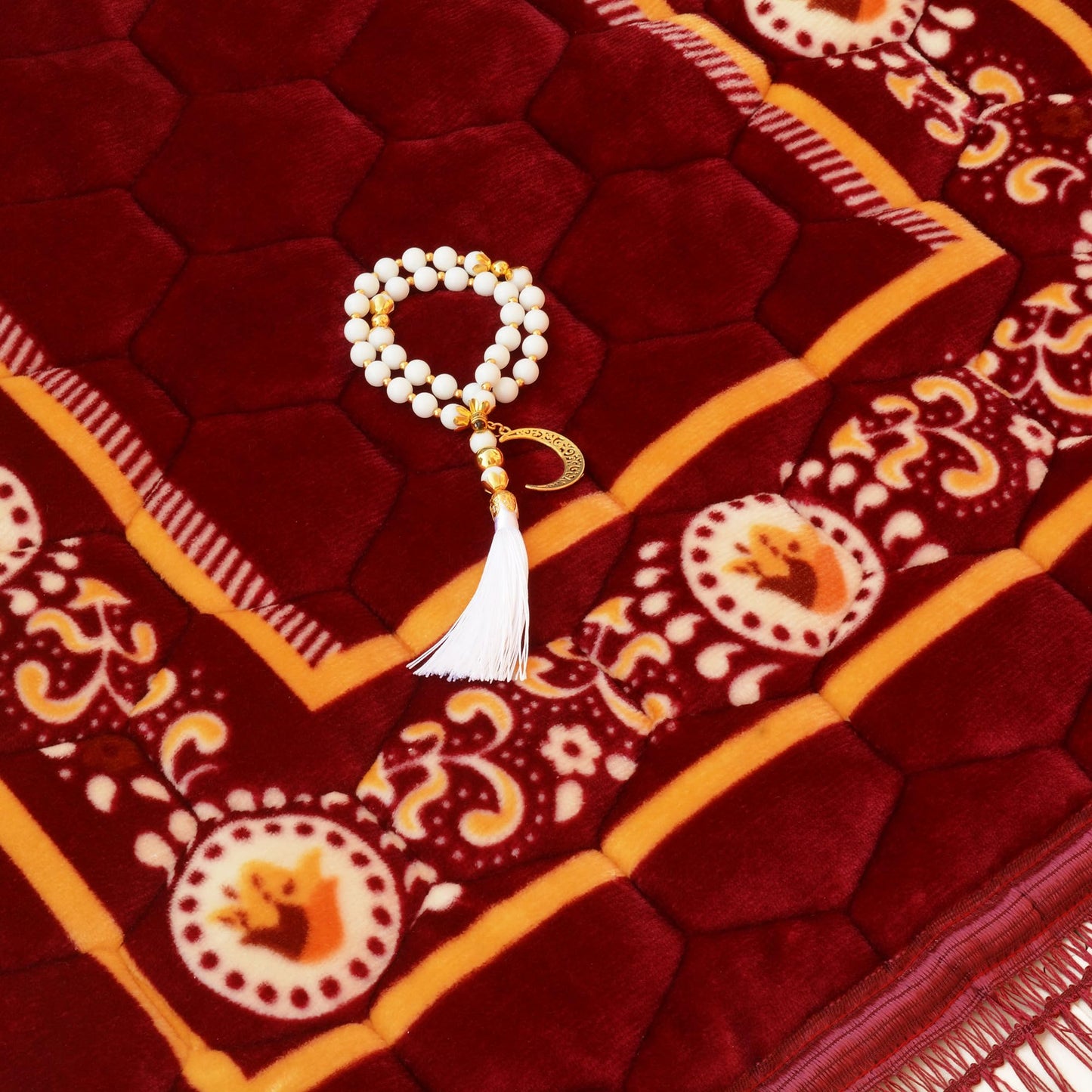 YAZEIN Prayer Rug Muslim Mat Islamic - Padded Very Thick Prayer Rug Sajadah for Men Women with Islam Prayer Beads, Soft and Luxury (31.5" x 47.2") (Red)