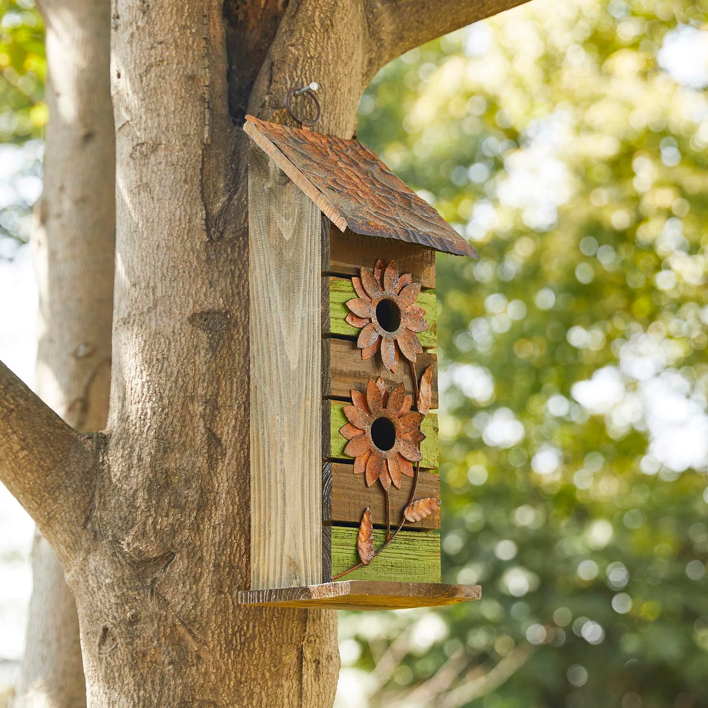 Glitzhome Bird Houses for Outside, 14.45" H Wooden Garden Hanging Bird House Two-Tiered Distressed with Flowers Decorative Birdhouse for Outdoors