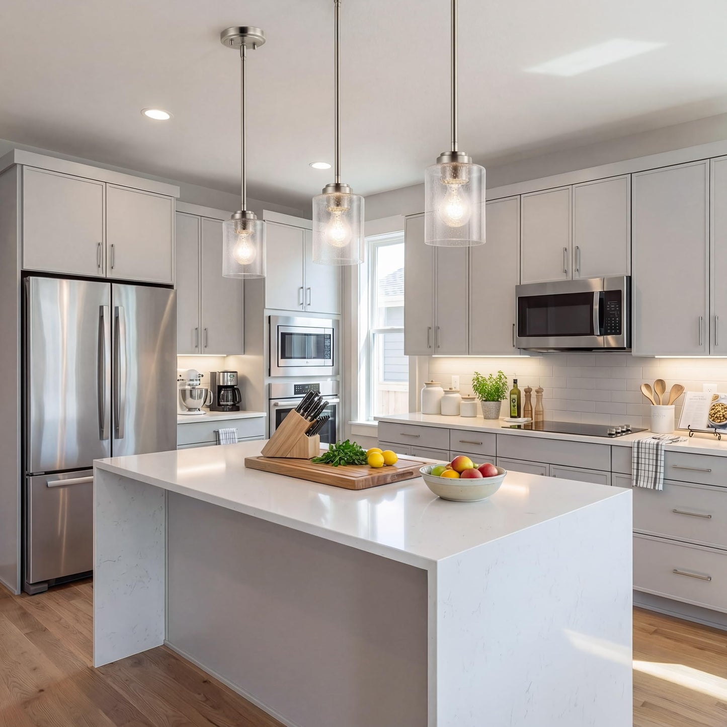 Kichler Winslow 7.5" Mini Kitchen Pendant with Clear Seeded Glass in Brushed Nickel, (7.5" H x 4.25" W), 44032NI
