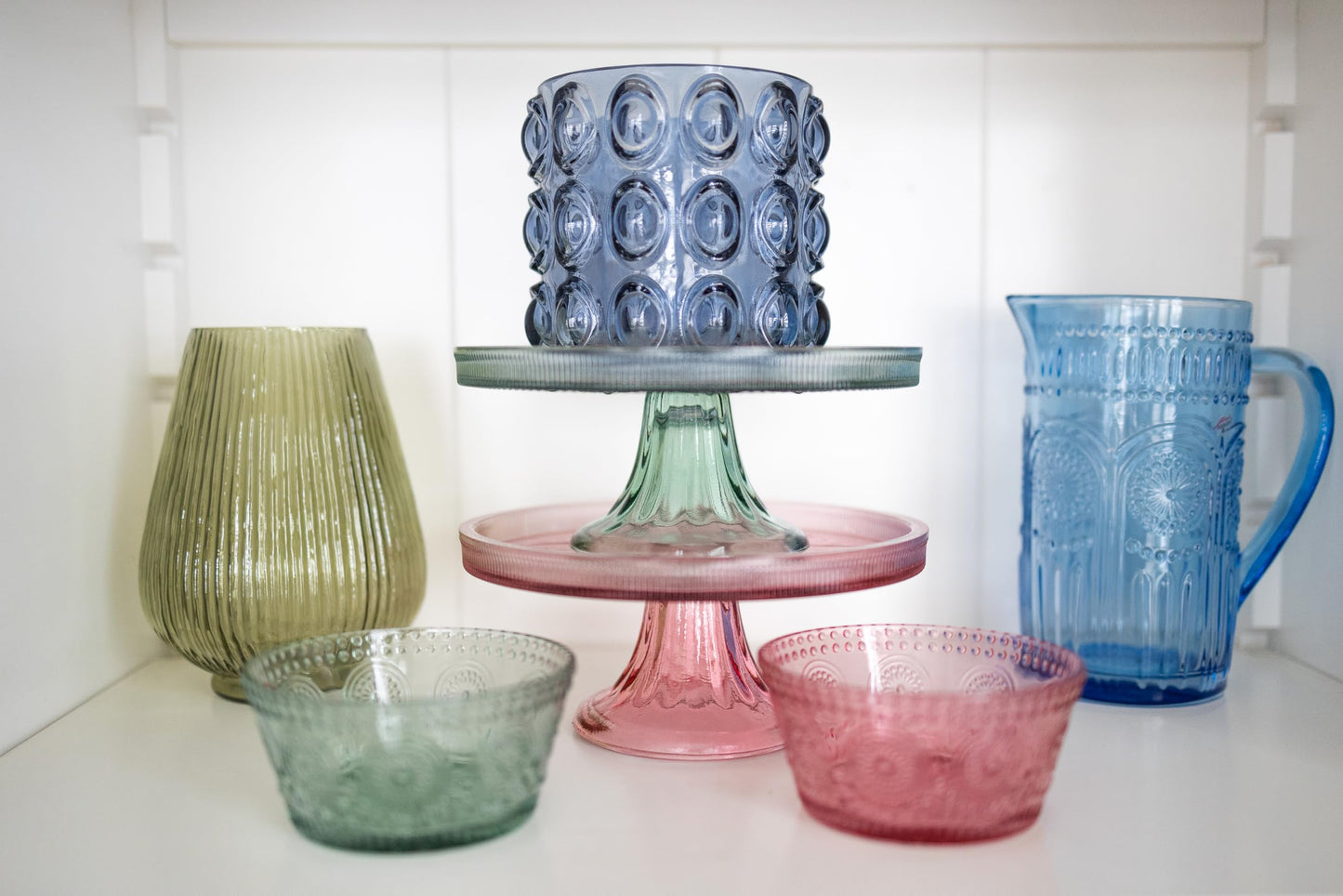 Boston International Vintage-Inspired Glass Cake Stand Round Pedestal for Desserts Cupcakes & Pie, 8.25" x 3.5", Pink Codi