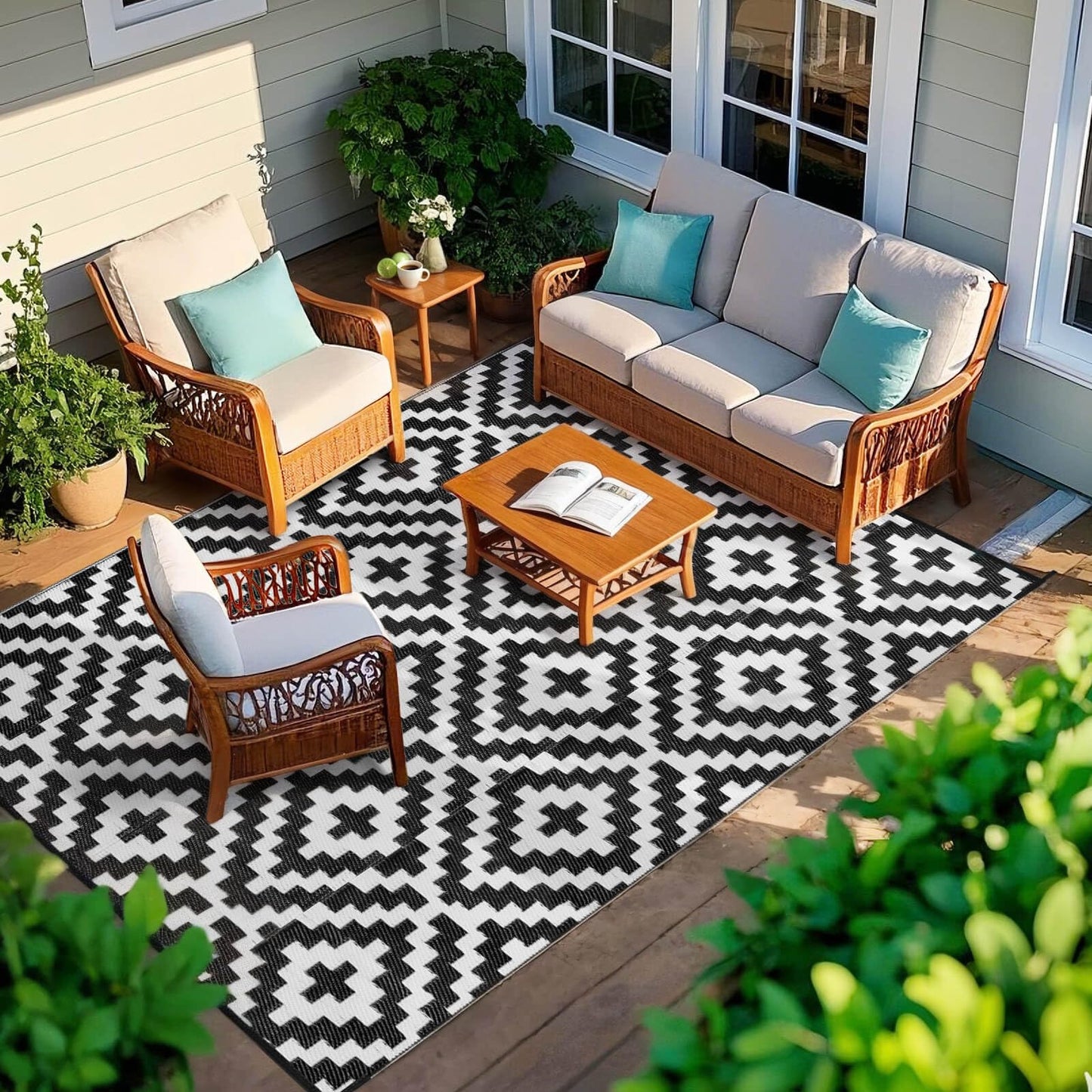 Outdoor Patio Plastic Straw Rug - 4x6 ft Outdoor Camping Rug Waterproof Reversible, Area Carpet Patios Clearance RV, Outside Porch Balcony Deck for Camper, Black & White