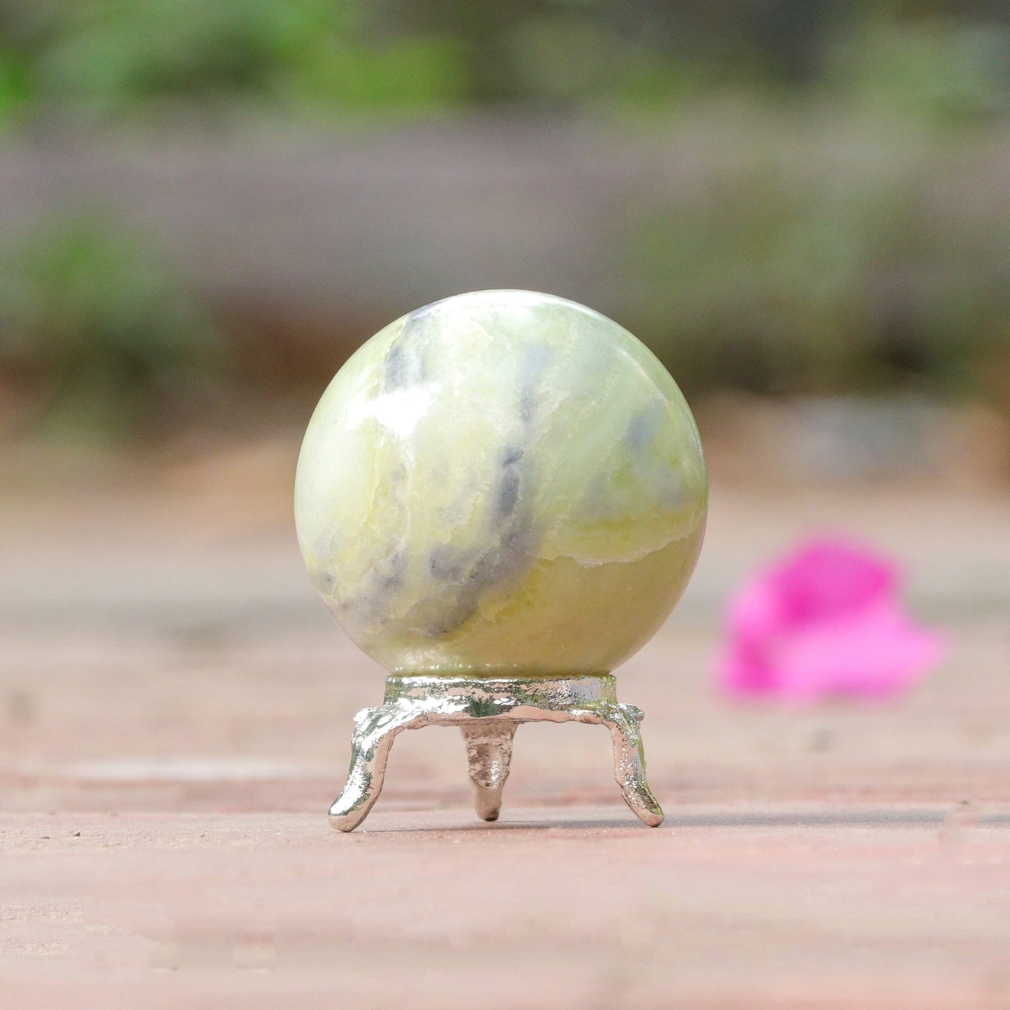 Crocon Serpentine Stone Sphere Ball with Metal Stand - 1400+ Carats Healing Sphere Sculpture for Fengshui, Home Decoration, Photography