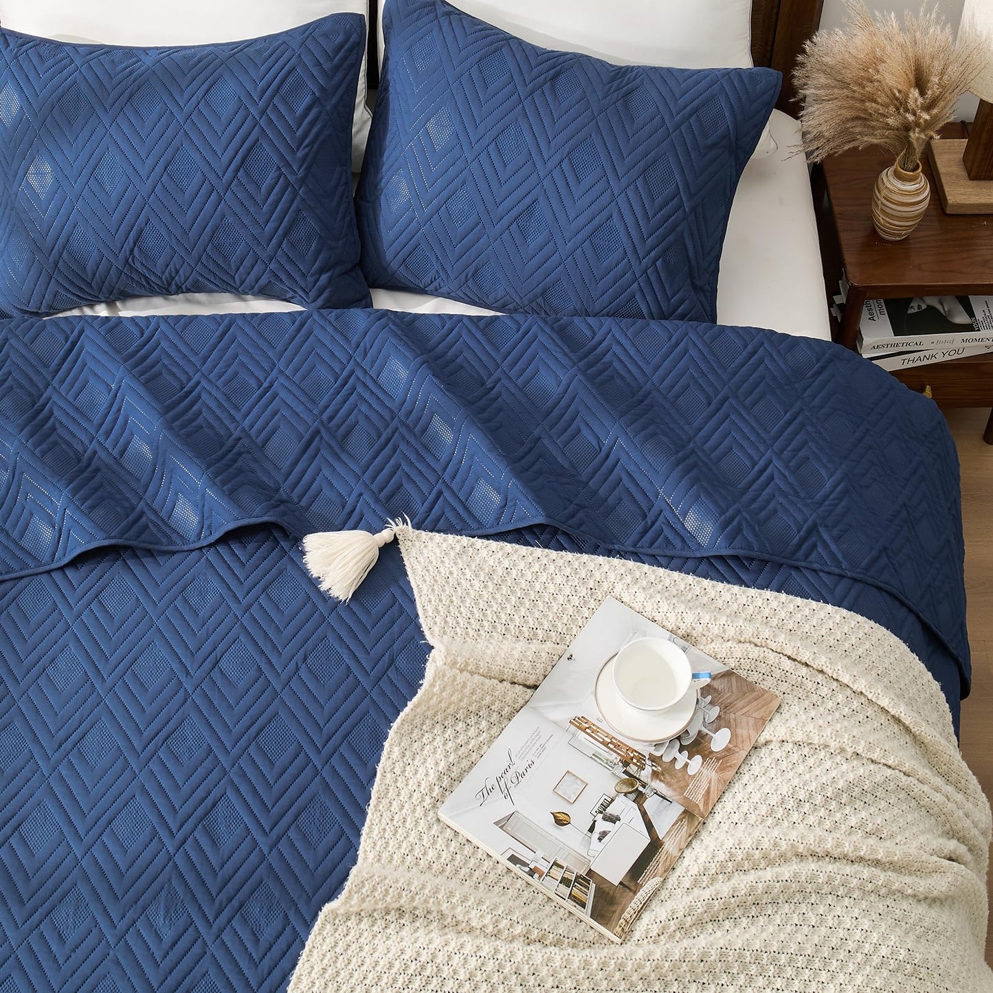 EMME Quilts Queen Size Bedding Sets, Navy Blue Bedspread Soft Lightweight Pre-Washed Quilt, 3 Piece Cozy Reversible Microfiber Ultrasonic Coverlet with Pillow Sham (Diamond Pattern,90"x90")