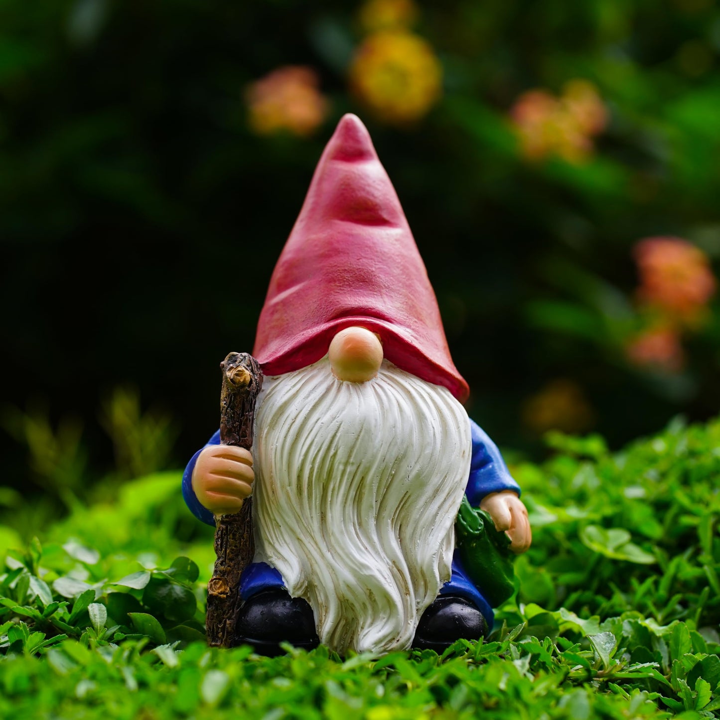 Hand-Painted Traveler Resin Garden Gnome Statue 6.1in - Whimsical Explorer Figurine for Outdoor & Indoor Decor - Weather Resistant Gnome with Staff & Satchel for Patio, Yard, Lawn, Home & Gift