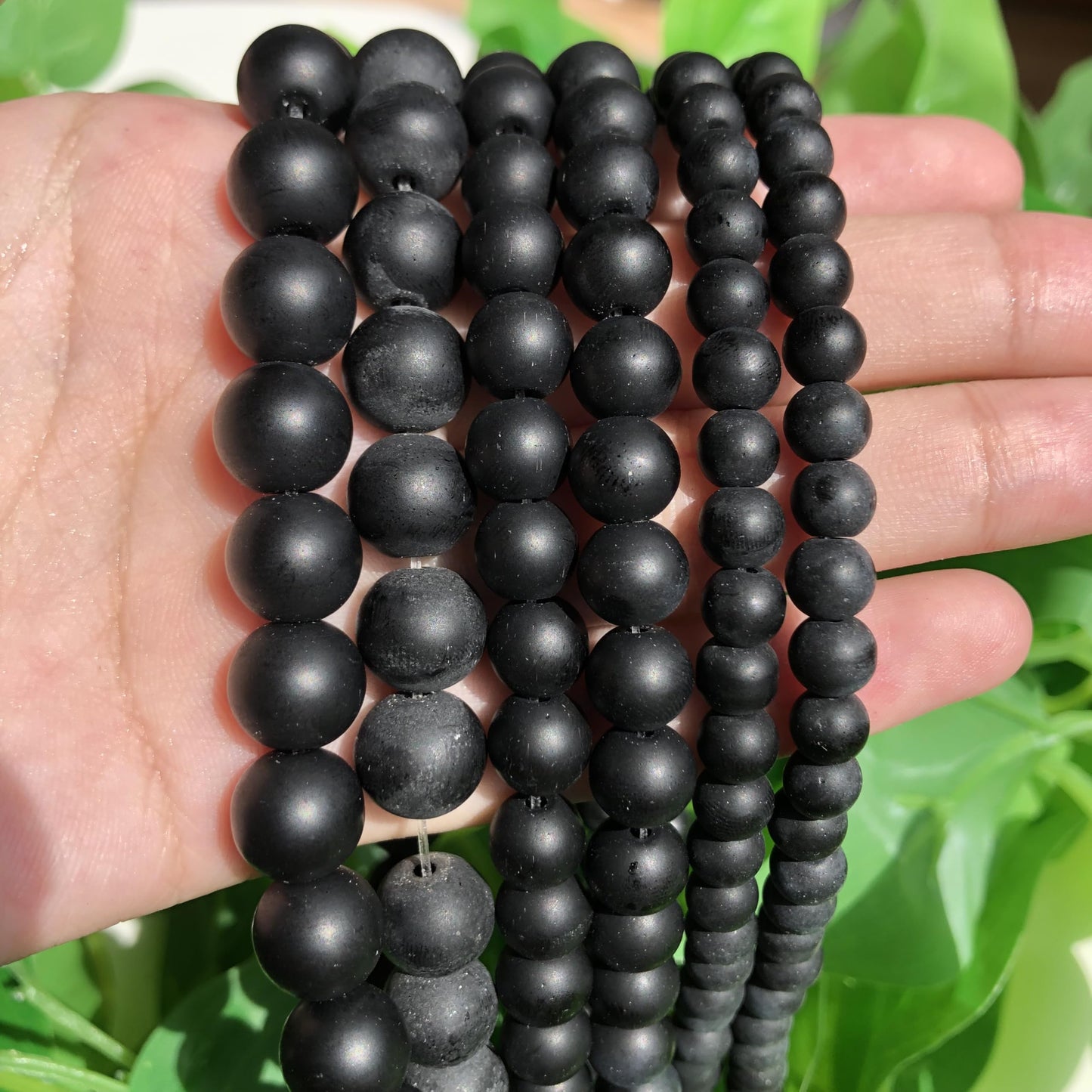 Yochus 45pcs Black Matte Onyx Agates Beads，8mm Healing Power Natural Stone Round Loose Beads for Jewelry Making Earring Necklace DIY Crafts