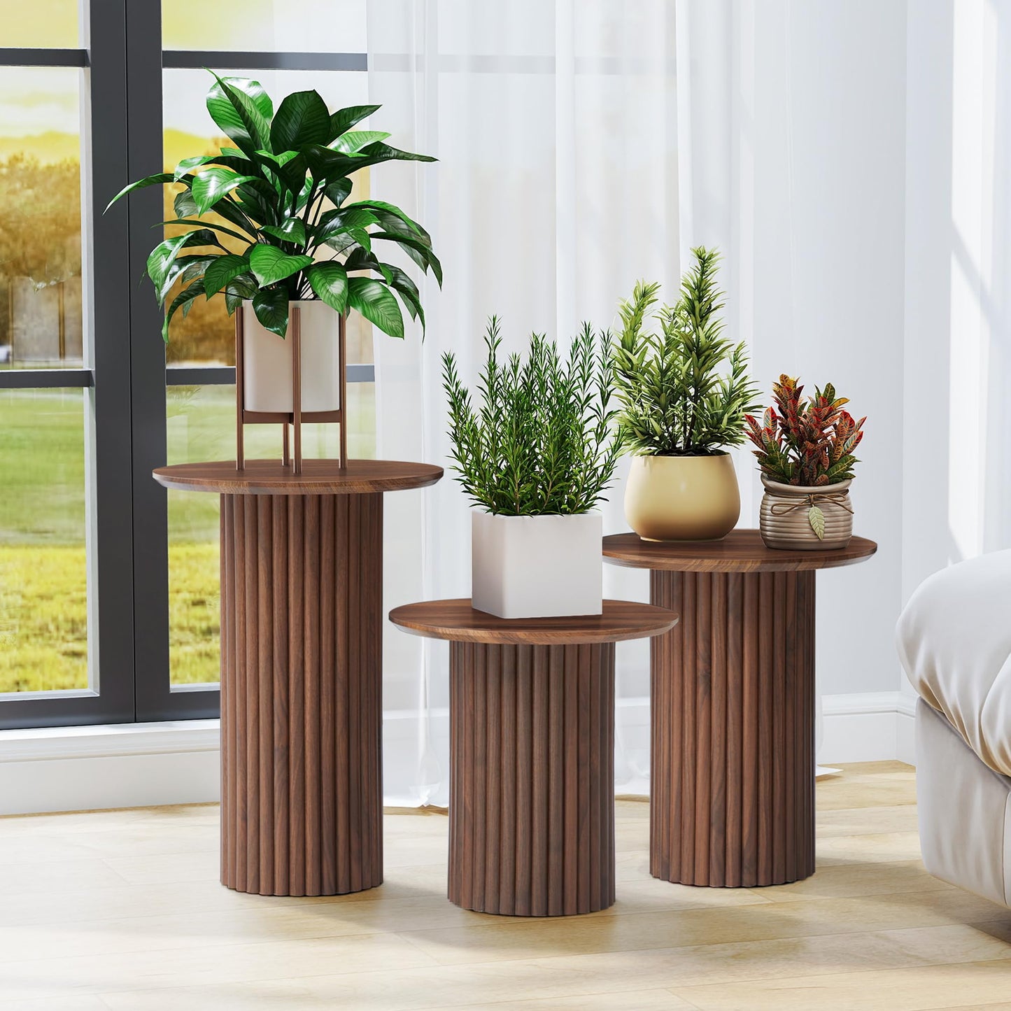 Bifins Round Nesting Coffee Table Set of 3,Mid Century Modern Fluted Coffee and End Table Set,Small Circle Wooden Side Table Drink Table for Living Room (Walnut)