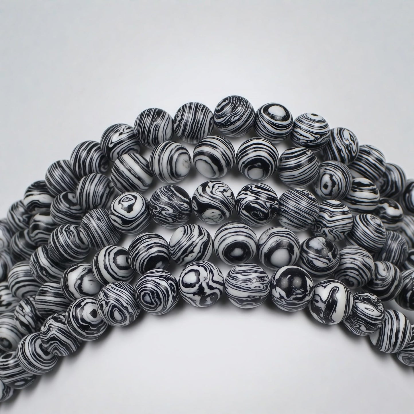MJDCB Synthesis Colour Malachite Beads Beautiful Fashion Round Stone Beads for DIY Jewelry Making 15" (8mm, Black - White)