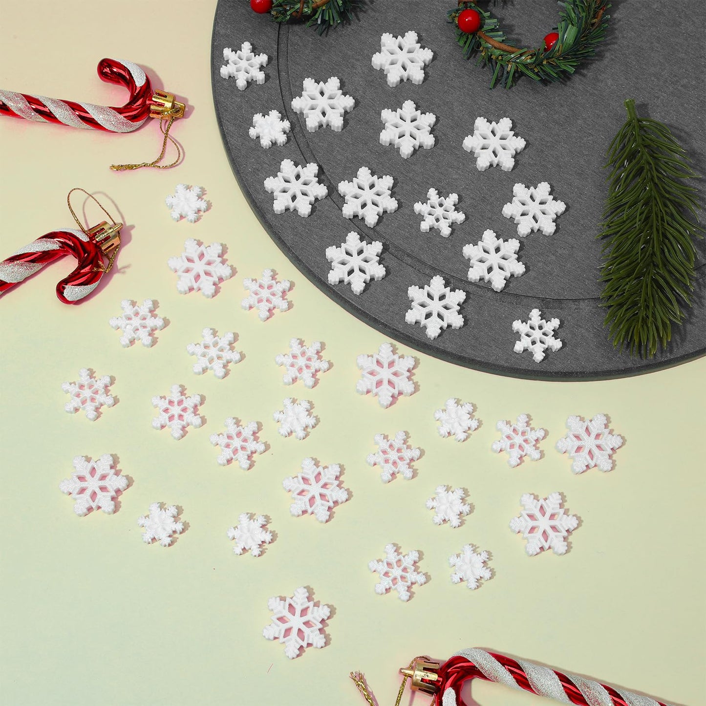 60 PCS Small Snowflakes for Craft Mini Snowflakes for Crafts Glitter Resin-Snowflakes Tiny Resin Snowflake Small-Snowflakes Glitter for Embellishment DIY Craft Project Winter Supply, 3 Different Size