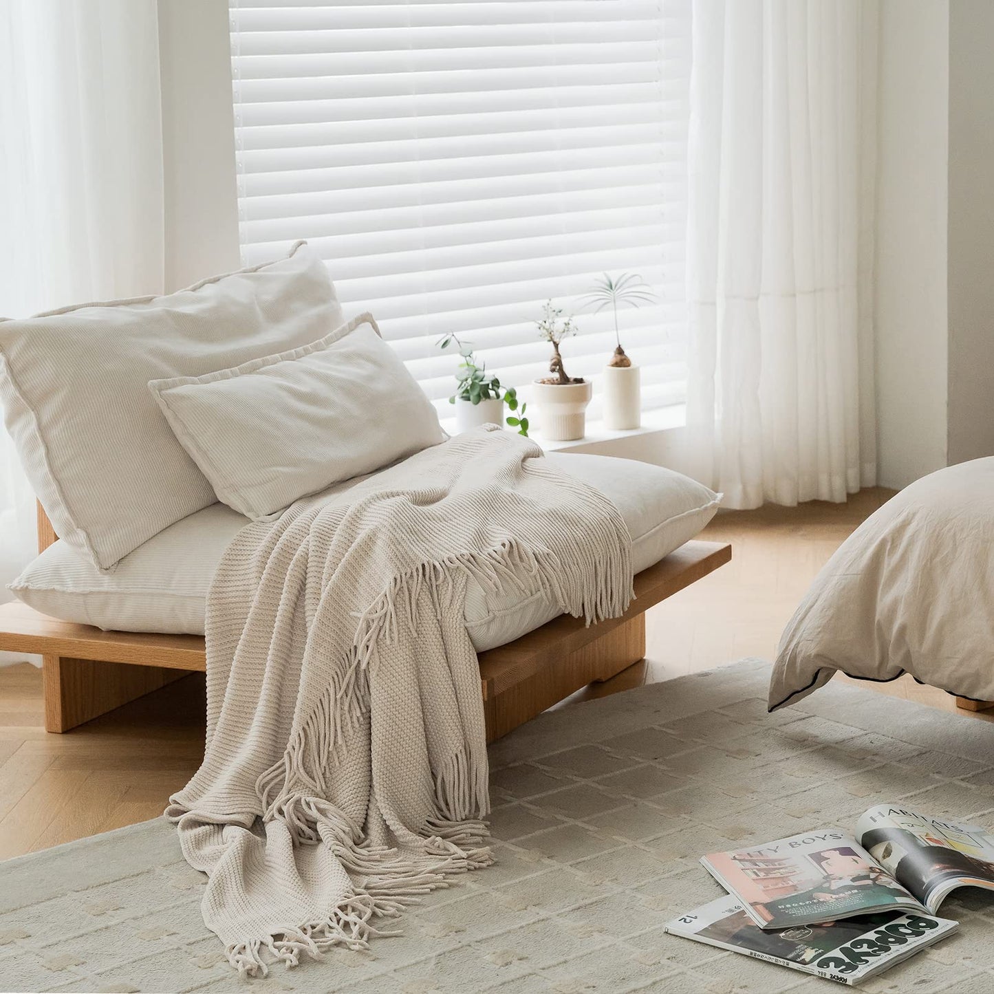 lifein Chenille Throw Blanket 50x60 - Soft Boho Knitted Blanket for Couch Cozy Farmhouse Decor Bed Throw, Lightweight All Season White/Cream Blanket, Decorative for Living Room Bedroom Spring Decor