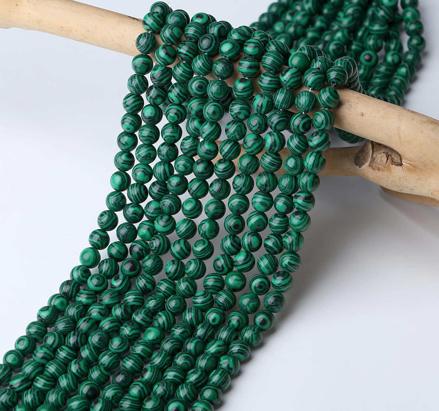 NUKAYAI Natural Malachite Beads 100Pcs 8mm Crystal Beads Loose DIY Round Green Stone Bead for Bracelet Necklace Earrings Making