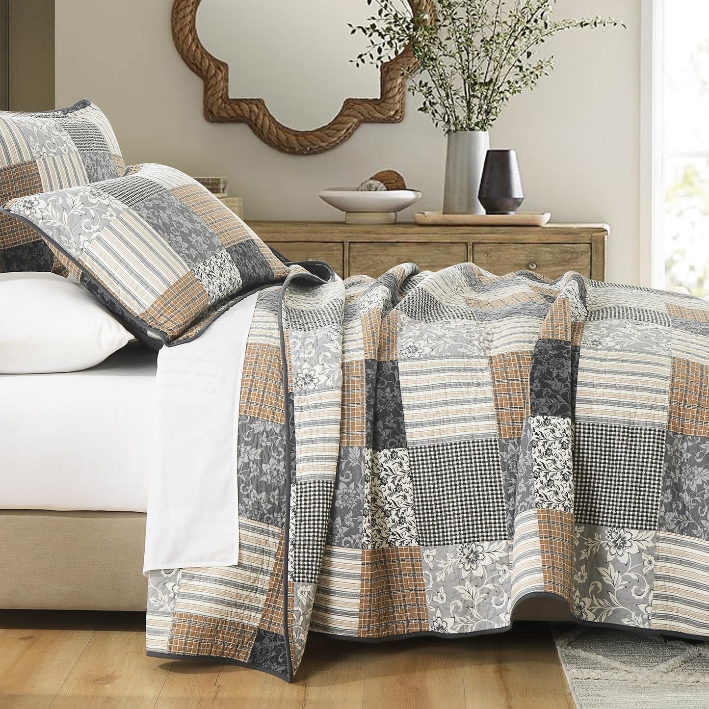 PANGUSHAN 100% Cotton King Quilt Bedding Set, Quilt King Size, Floral Patchwork Quilted Bedspread, Lightweight Comforter King Bed Spread for All Season, 3pcs, Brown/Gray