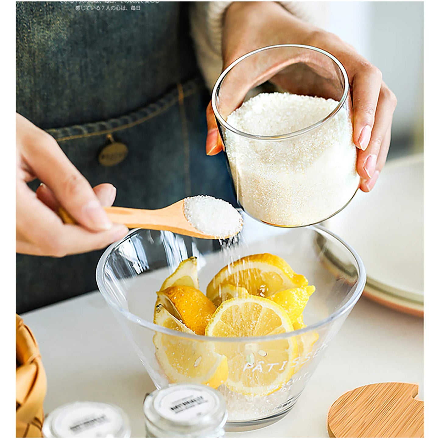 FANTESTICRYAN 3 PCS Stylish Simple Condiment Canisters Pots Set, Decorative Storage Seasoning Glass Container Box with Bamboo Spoon Lid and Base for Home Kitchen café Storing Salt Sugar Pepper Spice