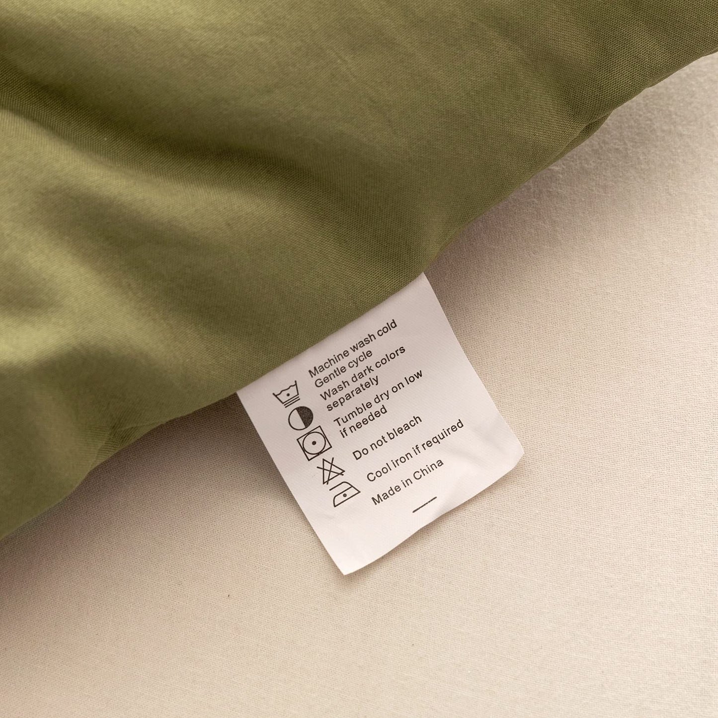 ROSGONIA King Size Comforter Set Olive Green, 3pcs (1 Boho Comforter & 2 Pillowcases), Lightweight Bedding Blanket All Season Bedspreads Quilt