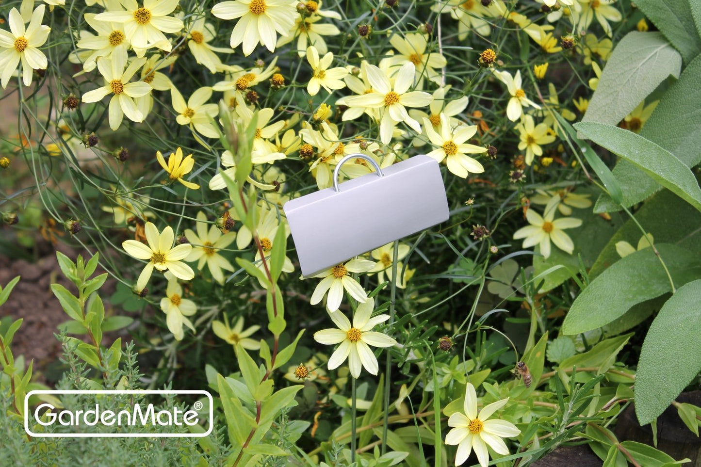 GardenMate 50-Pack Weatherproof Large Zinc Metal Plant Labels, Height 11.5", Label Area 3 1/2 x 1 1/4"