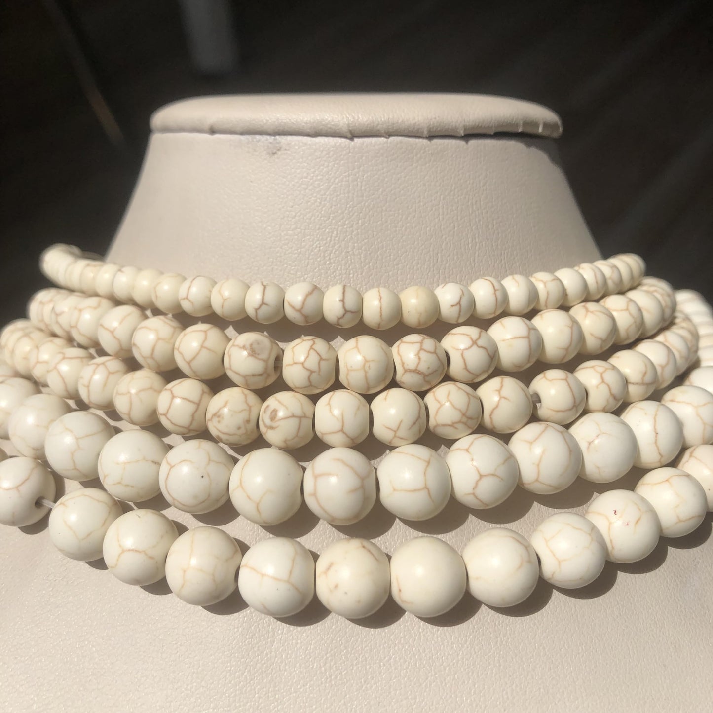 Yochus 60pcs White Turquoises Beads，6mm Healing Power Natural Stone Round Loose Beads for Jewelry Making Earring Necklace DIY Crafts
