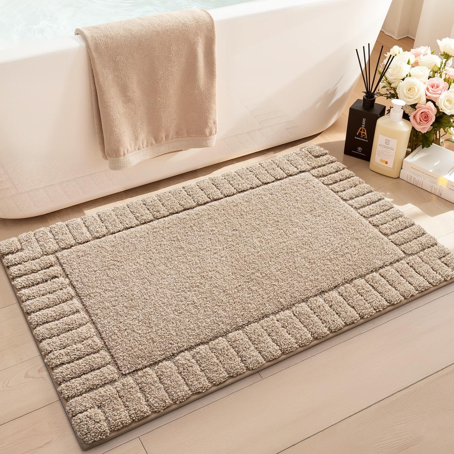 LUMI Bathroom Rugs Non Slip with Rubber Backing, Extra Soft Plush Microfiber Bath Rug Absorbent, Machine Washable Bath Mat Quick Dry for Tub, Shower, Hotel, Beige, 24"x36"