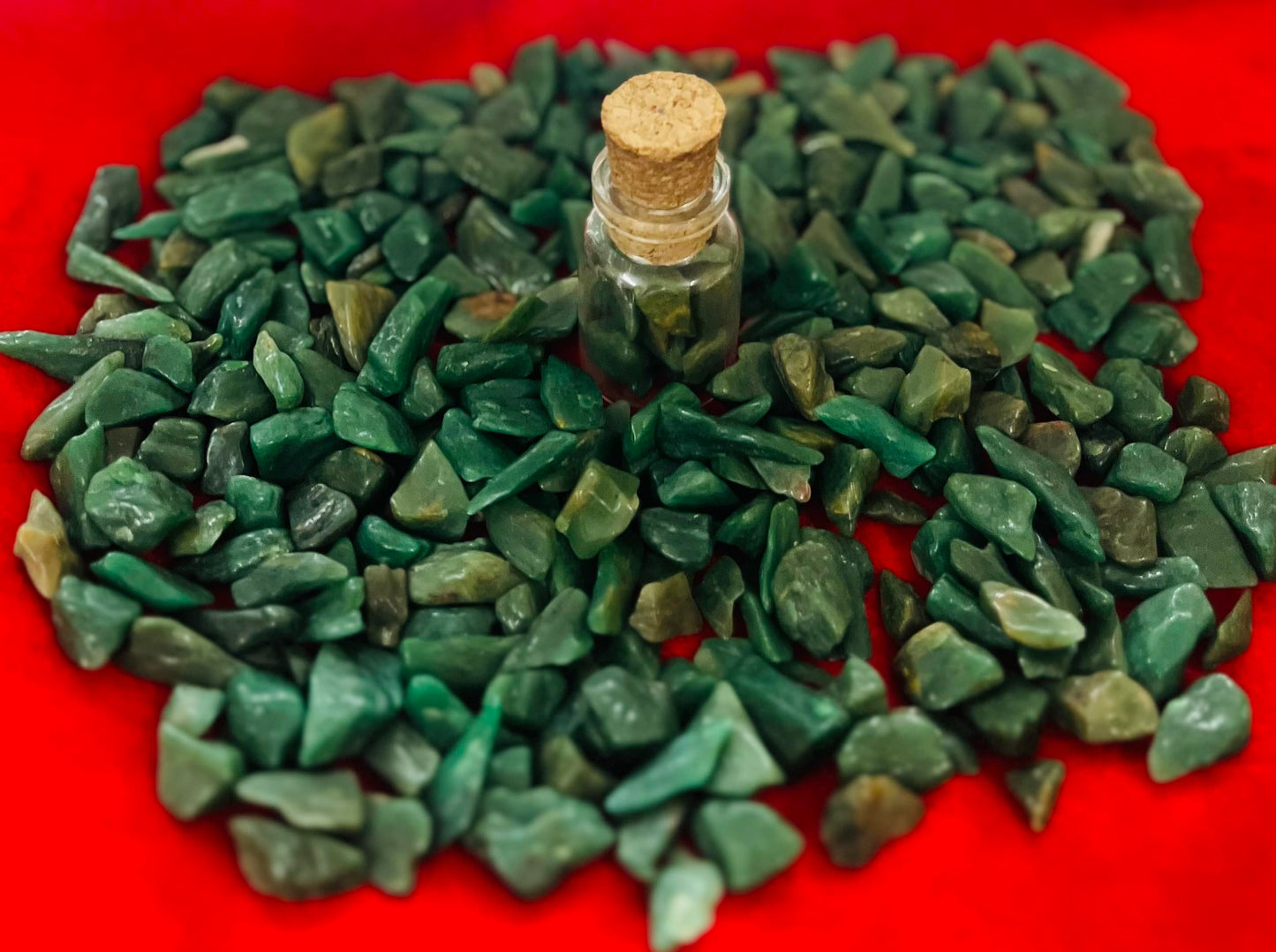Indian Consigners Natural Crushed Polished Tumbled Gem Stone Chips, Decoration & Healing Crystals (Green Jade)