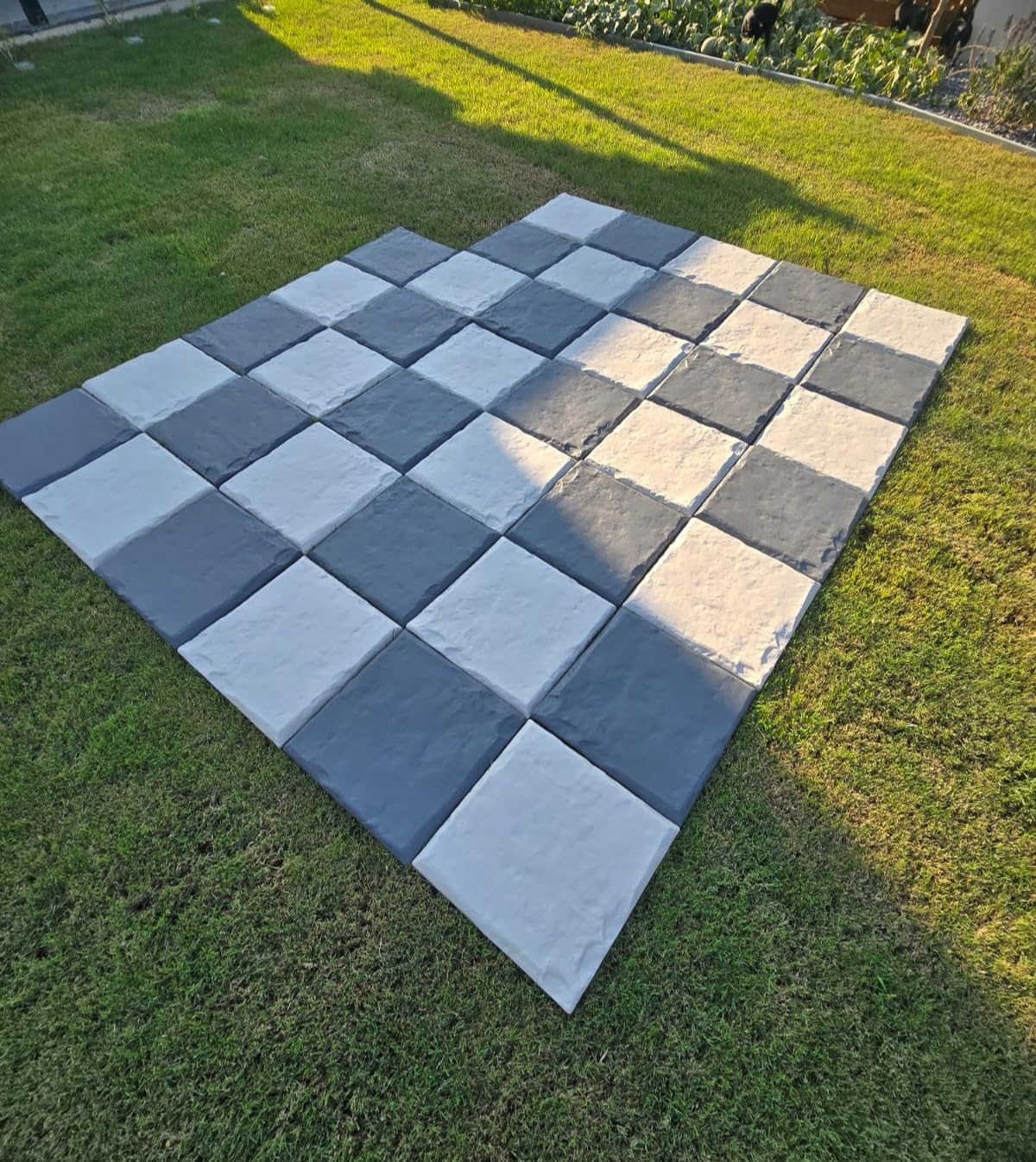 Garden Stepping Stones with Stakes – Set of 4, PP Walkway Pads, 15.5" x 15.5", Weather-Resistant, Easy Installation (4 Pcs, Gray)