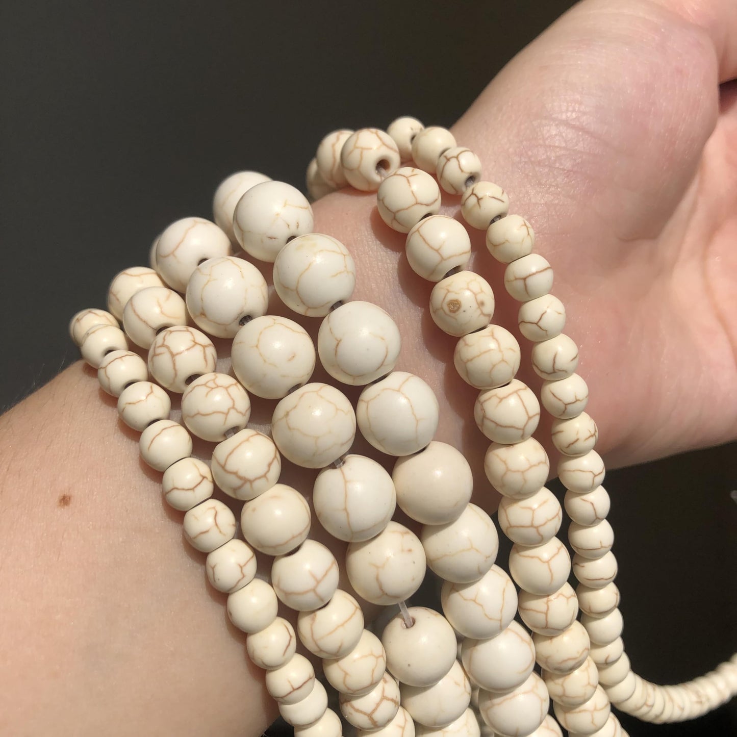 Yochus 60pcs White Turquoises Beads，6mm Healing Power Natural Stone Round Loose Beads for Jewelry Making Earring Necklace DIY Crafts