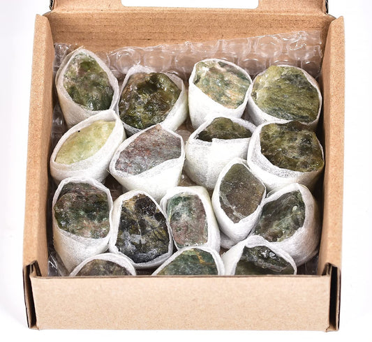 JIC Gem 12-16Pcs 0.7 Lbs Natural Green Apatite Quartz Crystals Bulk raw Stones Irregular Shape Madagascar Natural Quartz Crystals Rough Stones