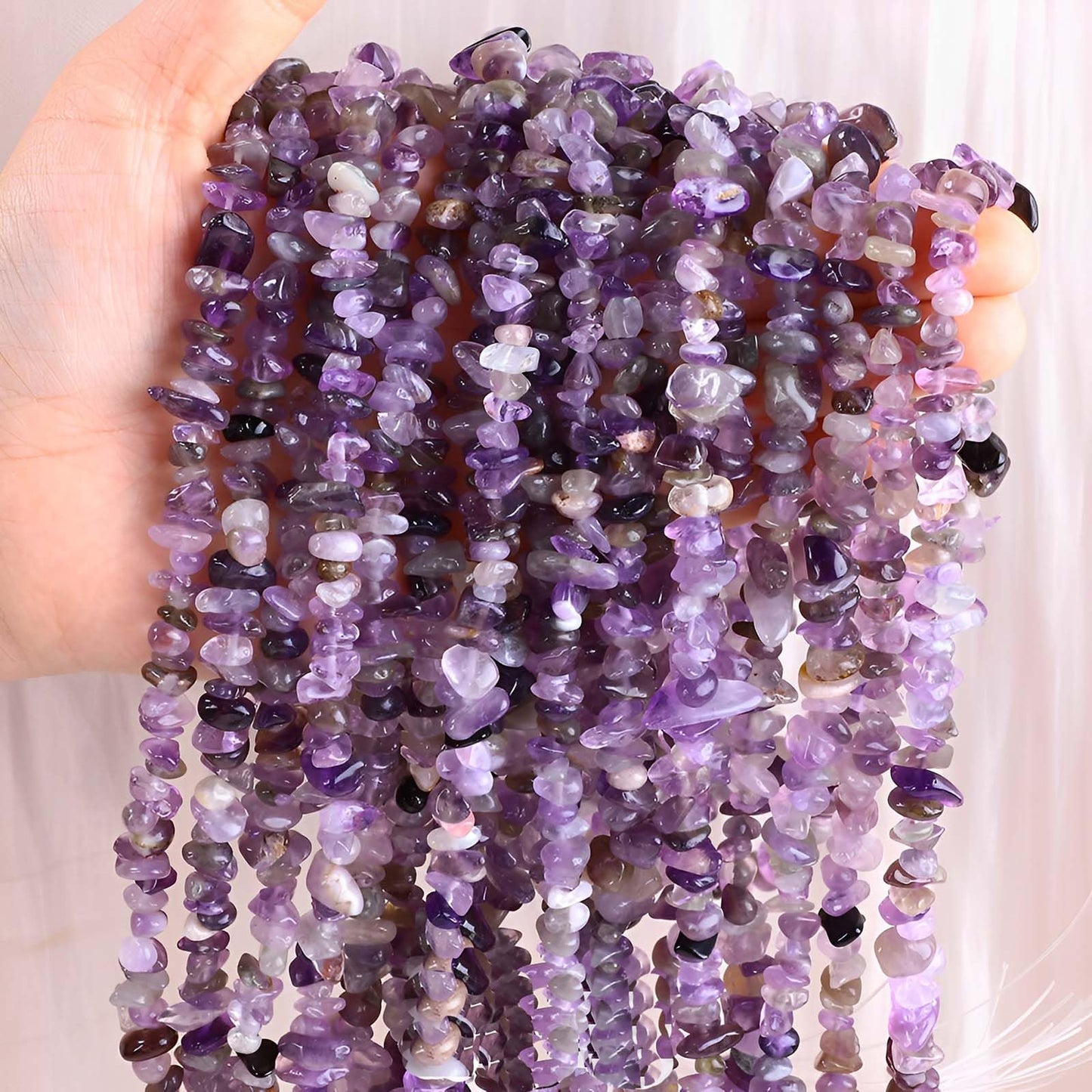 200pcs Natural Chip Stone Beads Gemstone Healing Crystal Loose Rocks Bead Irregular Glass Seed Charm Beads Drilled DIY for Jewelry Bracelet Necklace Earrings Making Crafting Supplies (Purple, 5-8mm)