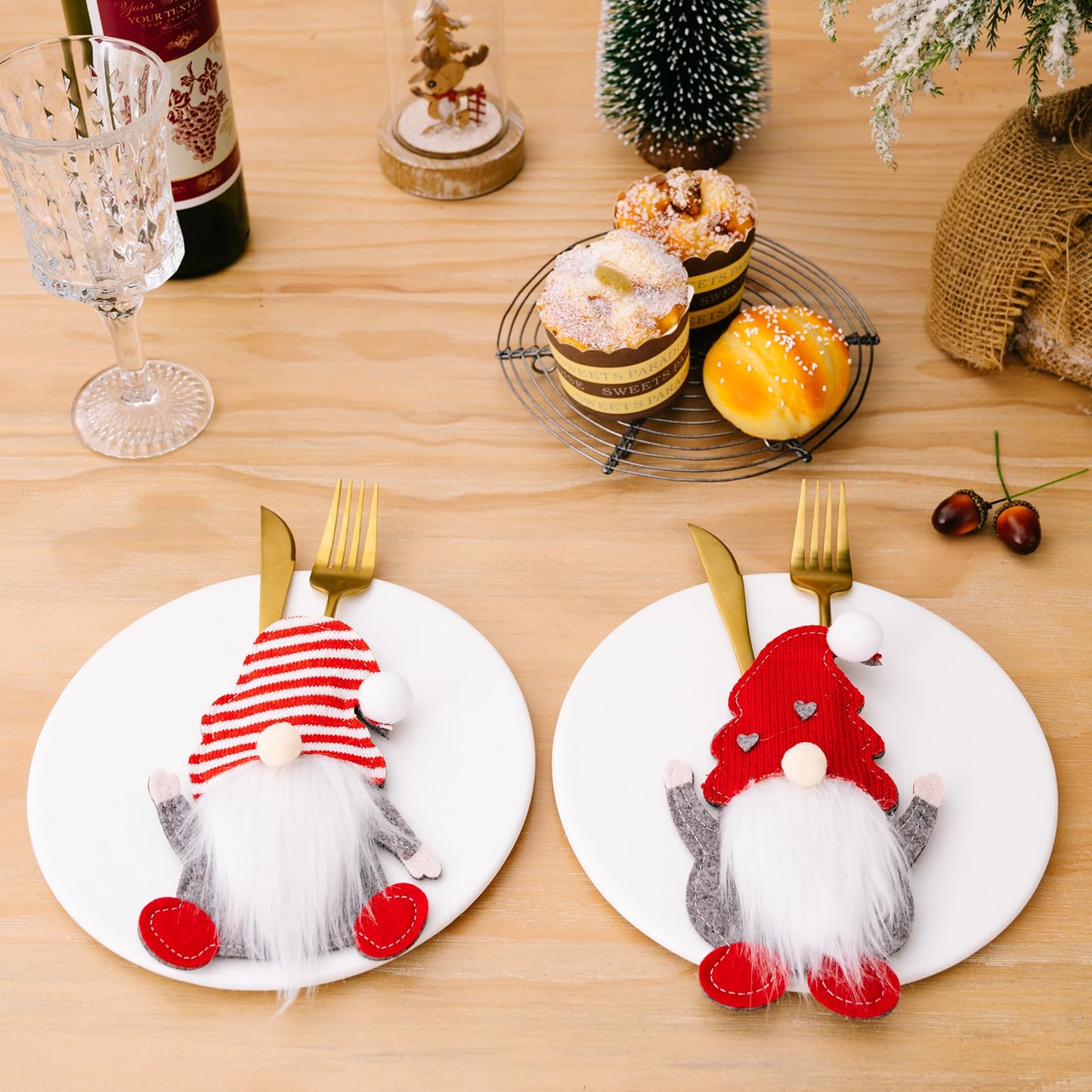 Vomika 3PCS Christmas Silverware Utensil Holders, Cutlery Fork Spoon Knife Storage Bags, Premium Tableware Holder for Xmas Party Dinner Table Decoration