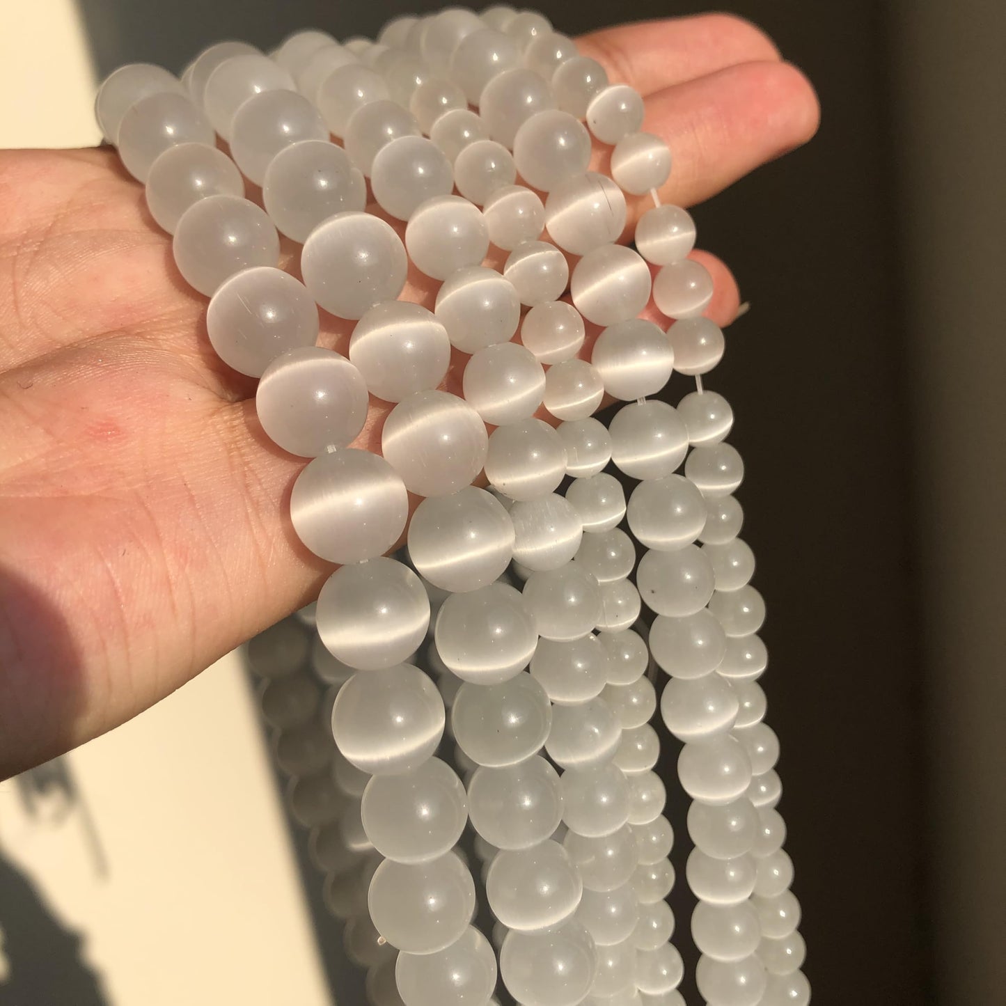 Yochus 60pcs White Cat Eye Stone Beads，6mm Healing Power Natural Stone Round Loose Beads for Jewelry Making Earring Necklace DIY Crafts