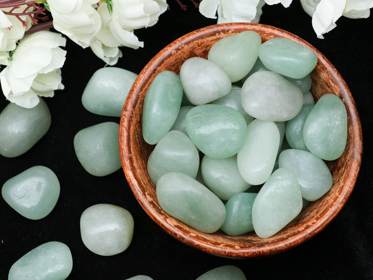 Crocon 1LB Green Jade tumbled stones and Crystals bulk 2000+ Carats natural Crystal Kit for Reiki Healing Crystal Polished, tumble stones, Chakra Balancing, Reiki Gift, Home Decor Size : 20mm