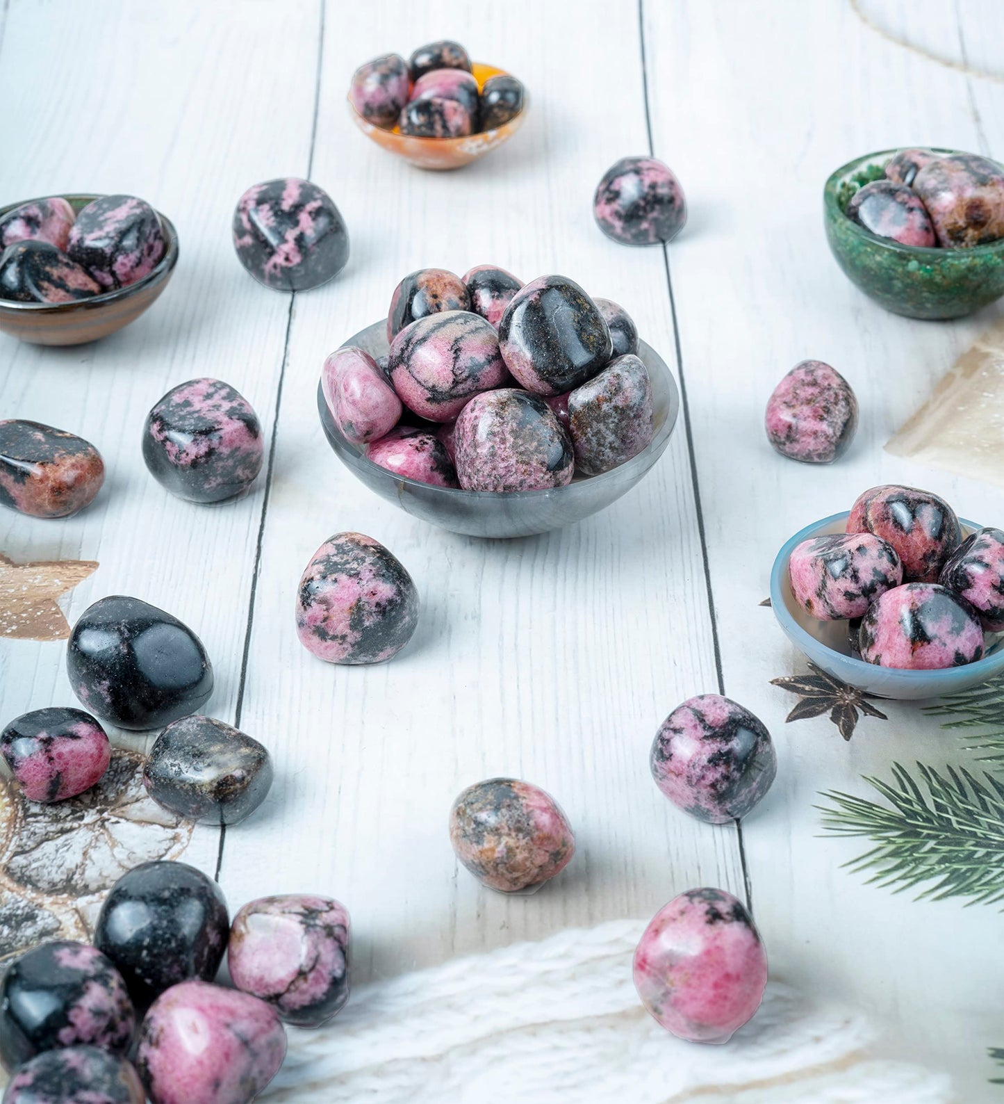 Crocon 1LB Rhodonite Crystals Tumbled Stones Bulk Set 2000+ Carats Pocket Crystal Healing Balancing Gemstones Tumbled Collection Palm Stone Good Luck Charm Gift Craft Home Decor Size: 20-25 mm