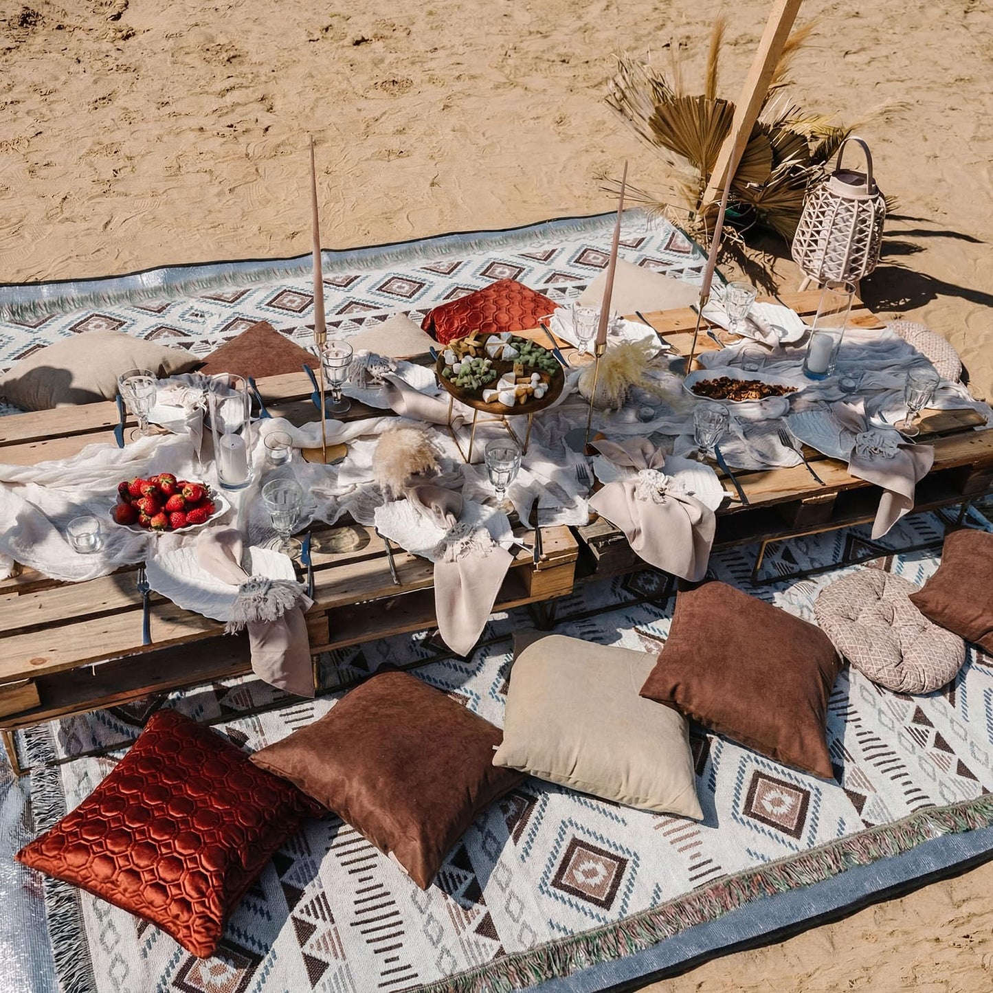 Hahafelt 91x 71 in Extra Large Outdoor Picnic Blanket with Waterproof Mat Oversize Beach Woven Cotton Yarn Blanket with Fringe Machine Sandproof for Spring Summer Camping Beach Park(Diamond,Brown)