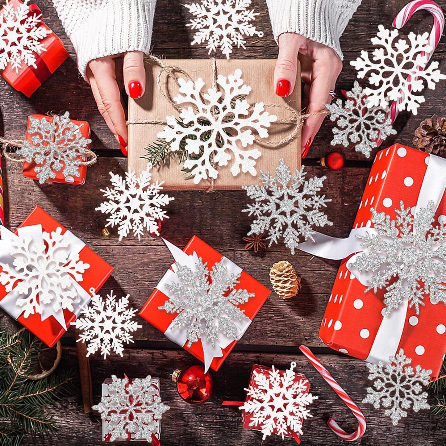 18Pcs White and Silver Christmas Snowflake Hanging Ornaments, Plastic Glitter Hanging Snow Flakes for Christmas Tree Winter Wonderland Frozen Birthday Party Holiday Home Decor Craft Snowflakes