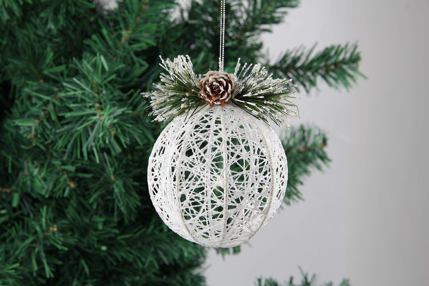 Christmas Ball Ornaments, 4pc Set White Pinecone Rattan Thread String Christmas Tree Ornament Xmas Trees Wedding Party Decorations