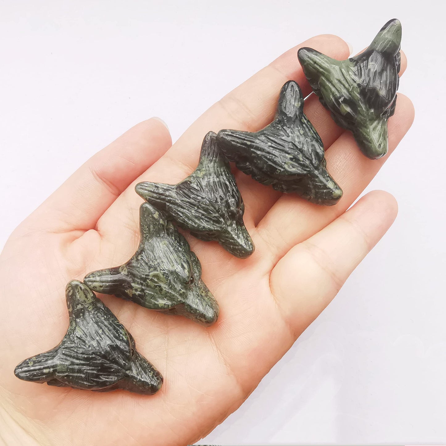 Bacatgem Natural Kambaba Jasper 1.37 inchs Wolf Head Pocket Crystals and Healing Stone Figurine,Haped DIY-Jewelry Pendant