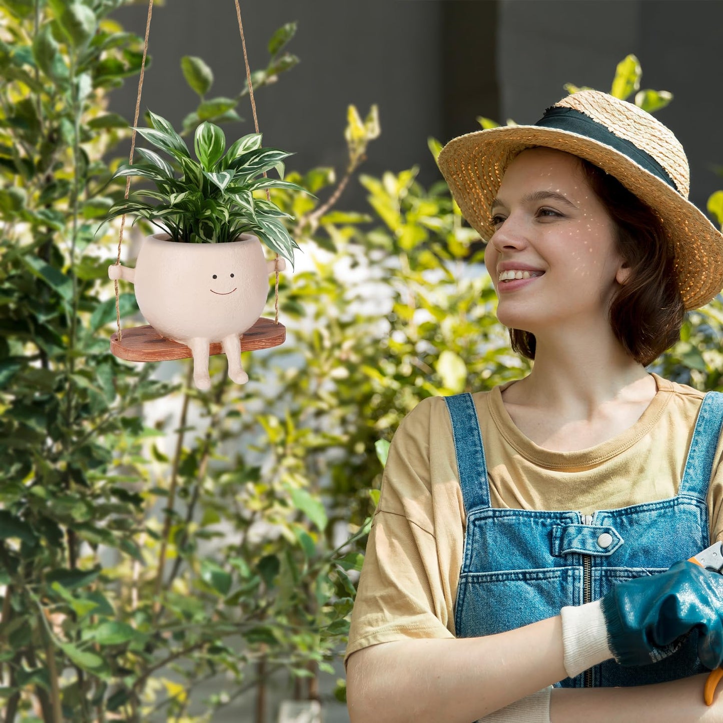 Boomluck Cute Smiley Face Hanging Planter Pot - Adorable Indoor/Outdoor Flower Plant Holder with Drainage Hole - Perfect for Home, Garden, Office Decor