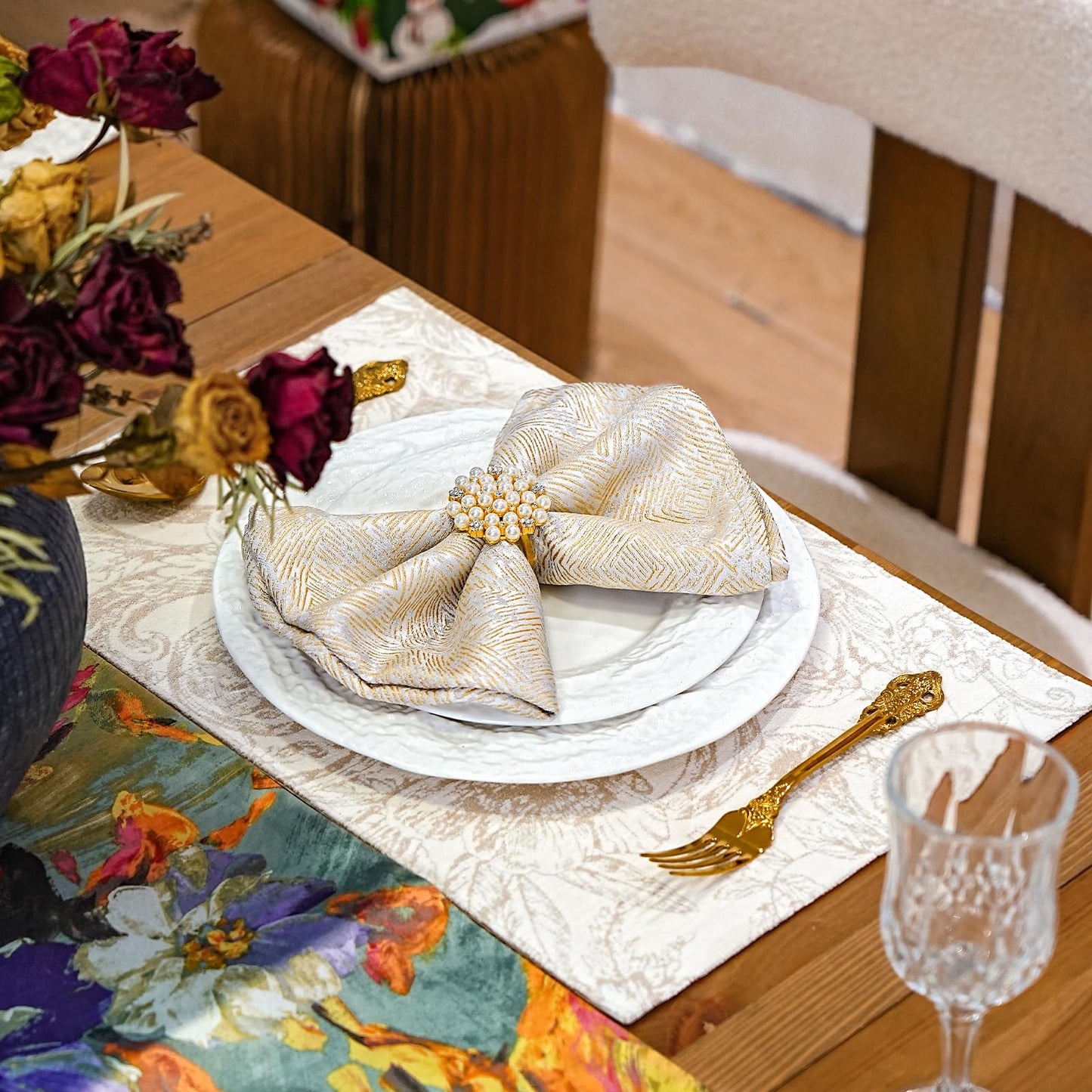 ZIWUROAD Beige Cloth Napkins Set of 6, Dinner Napkins Washable Soft Durable, Cotton Polyester Blend Yarn-Dyed Jacquard Napkin for Dining, Parties, Weddings, Holiday, 18x18 Inch - Beige