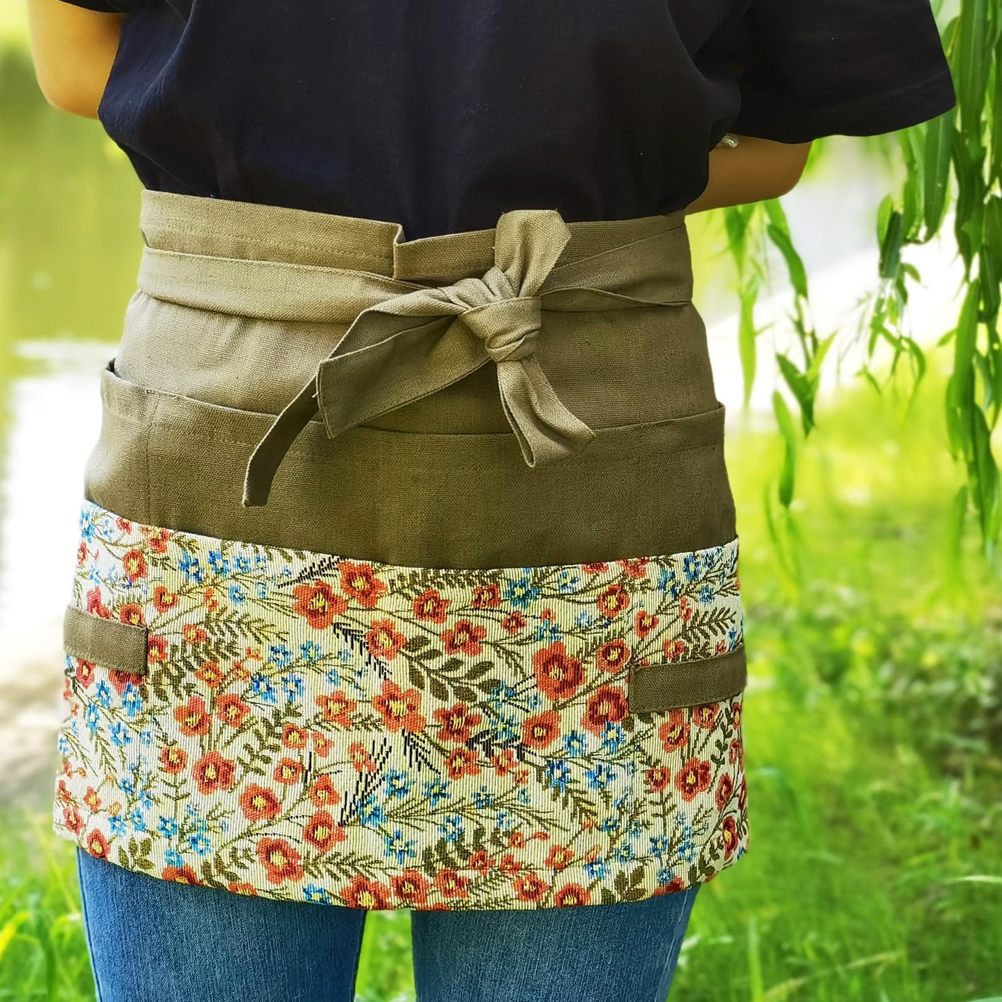 MILCIL Women's Floral Waist Apron, Gardening & Kitchen Apron, Half Cute, Peach Blossom, 8 Pockets, One Size Fits All