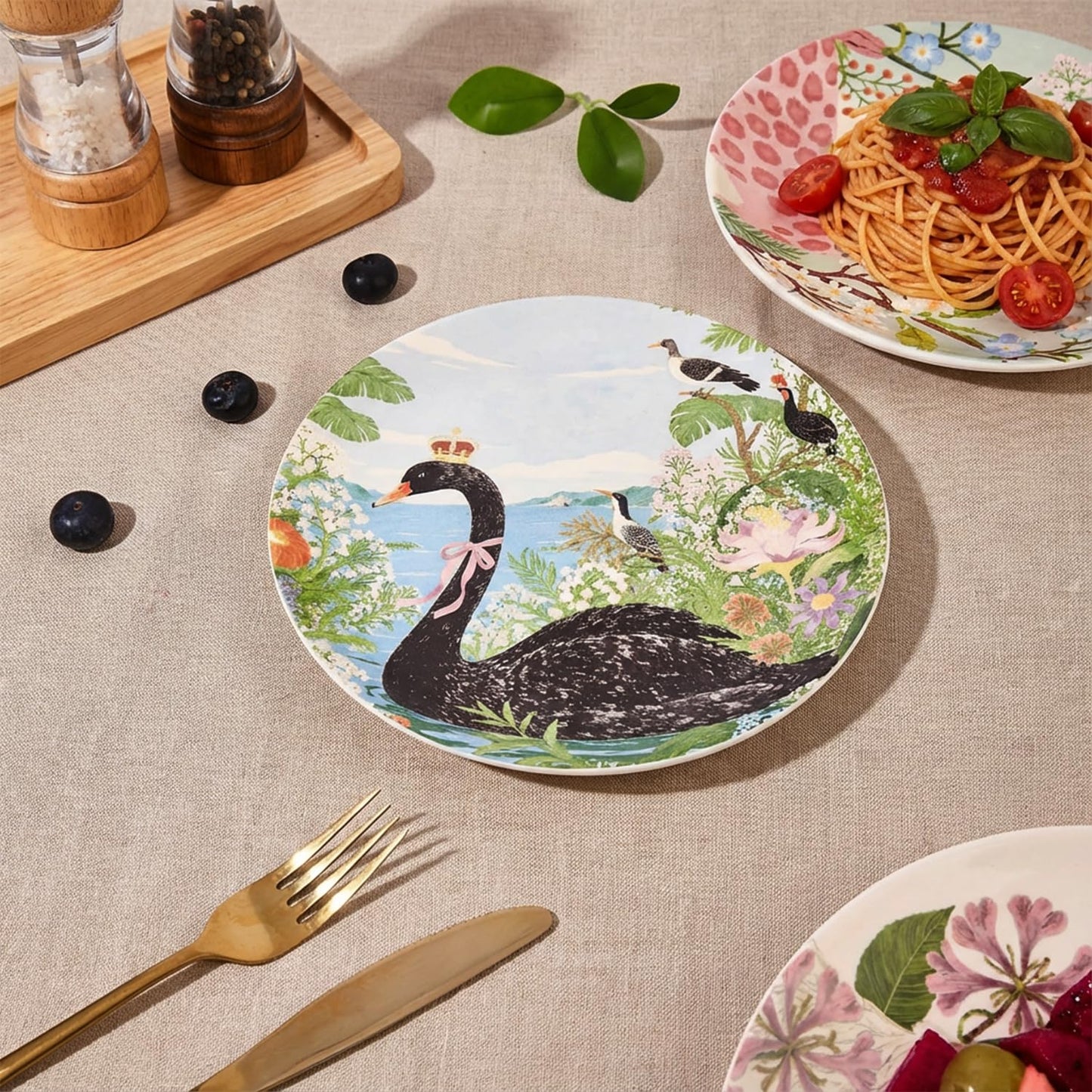 4 Piece Ceramic Plates Set, 8.5Inch Dessert & Salad,Appetizer Plates，Illustrated style Prints, Suitable for Serving Pasta, Pizza. Dishwasher, MicrowaveSafe.gift for birthdays and holidays(8.5inch)