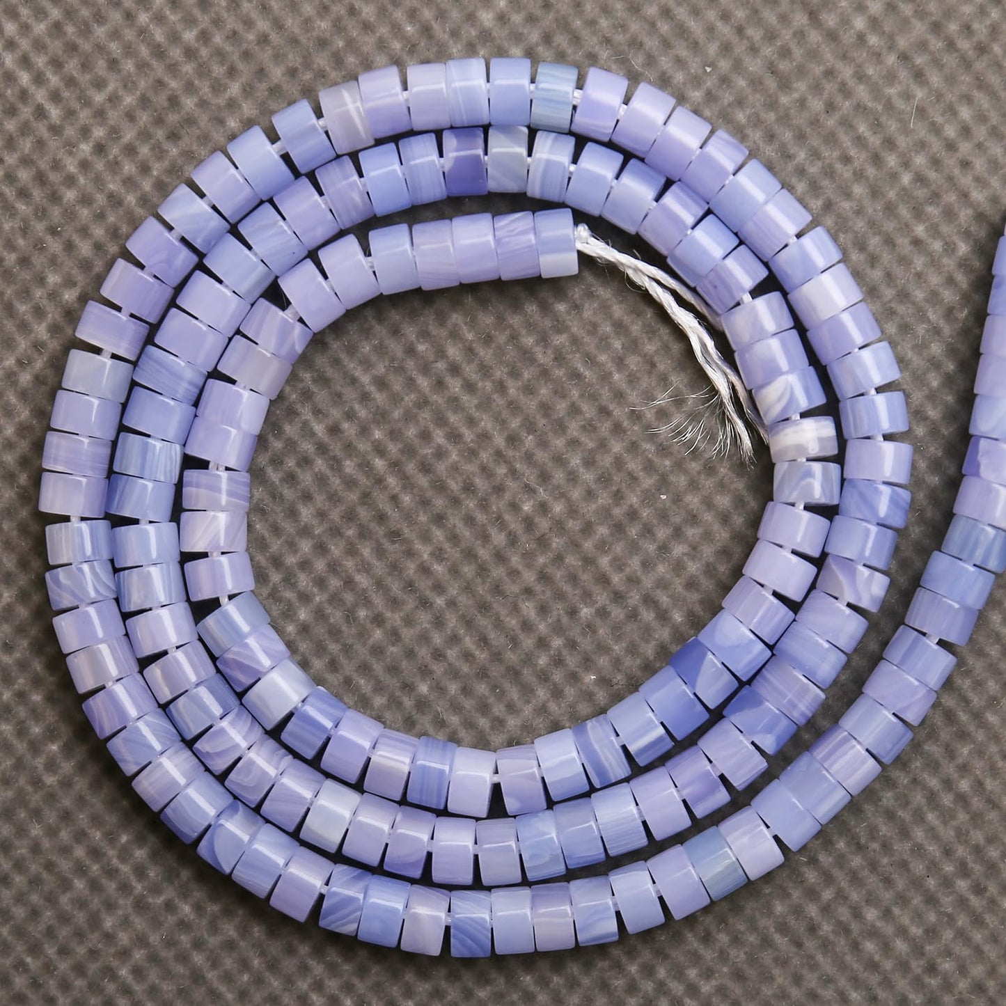 BONNY BOXX 150PCs Natural New Purple Agate Spacer Beads, Loose Semi Precious Flat Round Gemstone Heishi Disc Stone Beads for Beading Jewelry Making 4mm*2mm