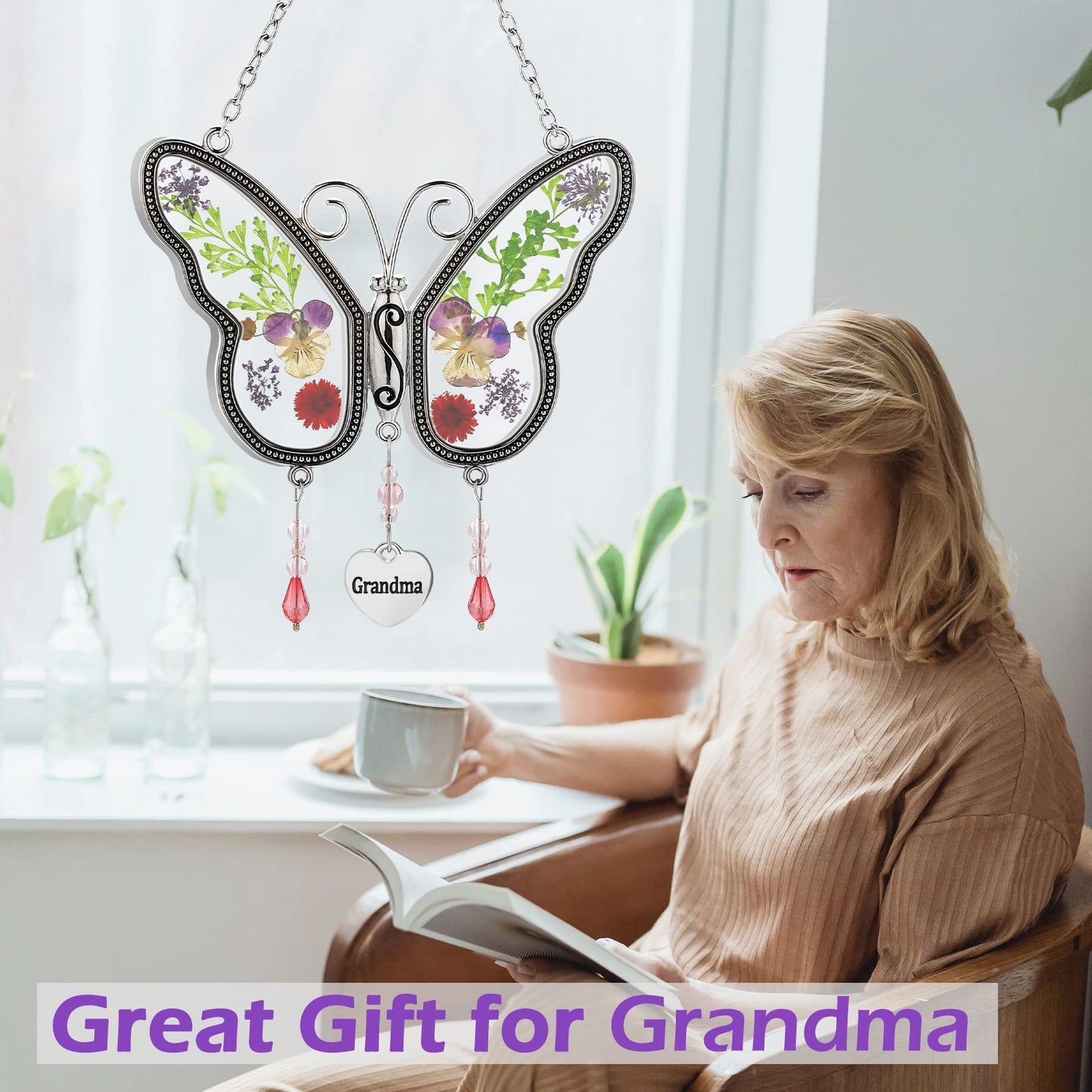 KUNDGLA Butterfly Suncatcher Grandma Stained Glass Sun Catcher for Windows Hangings Ornament with Pressed Real Flower Wings in Glass and Metal Heart Charm Birthday Gift for Women Mothers Day Christmas