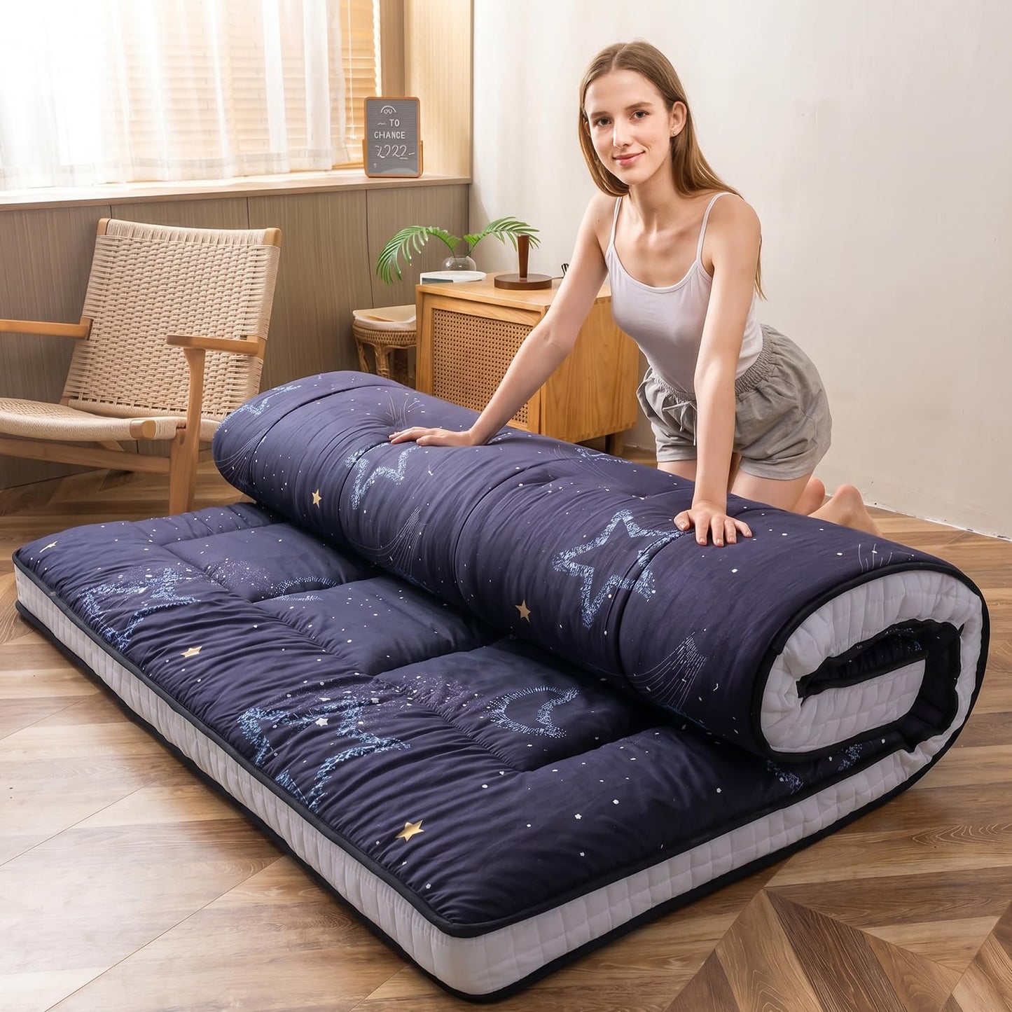 MAXYOYO Black Moon and Star Futon Mattress, Japanese Floor Mattress Quilted Mattress Topper, Extra Thick Folding Sleeping Pad Breathable Floor Lounger Guest Couch for Camping, King