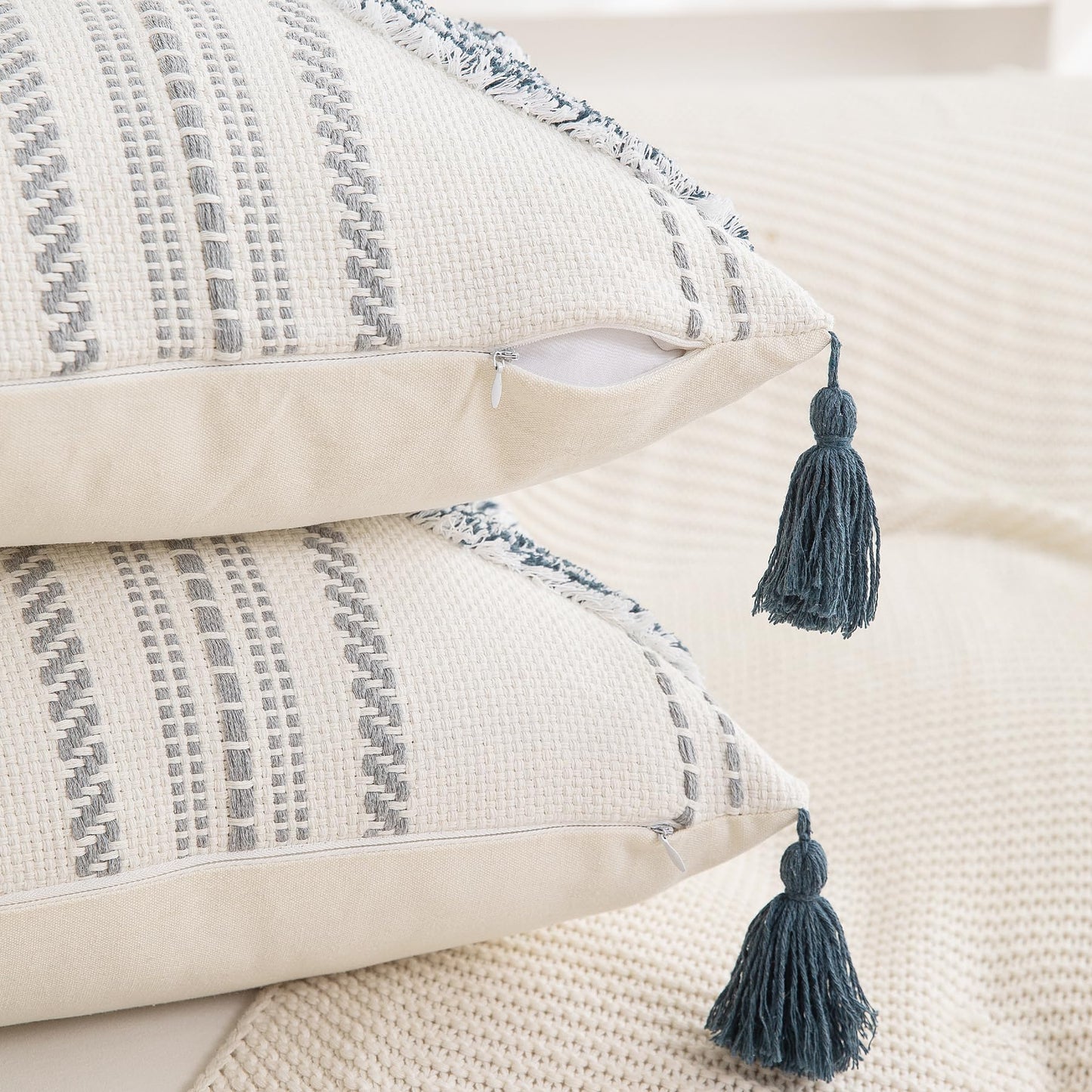Boho Throw Pillow Covers 18x18 Set of 2 Cotton Woven Tufted Farmhouse Pillows Covers with Tassels Outdoor Neutral Navy Decorative Pillowcases Square Textured Accent Cushion Cases for Couch Bed Sofa
