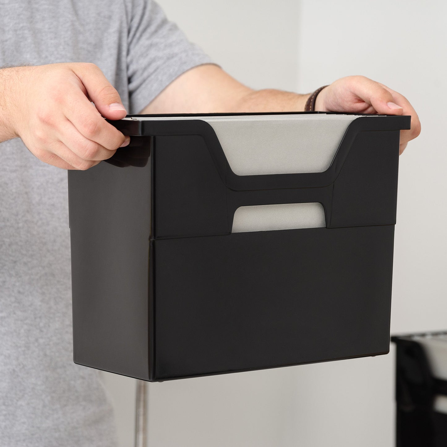 IRIS USA Medium Portable Desktop File Box with Open Lid, 6 Pack, Side Handles, Tabs & Inserts, Hanging File Folders, Letter-Size File Magazine Newspaper Mail Document Notebook, Black