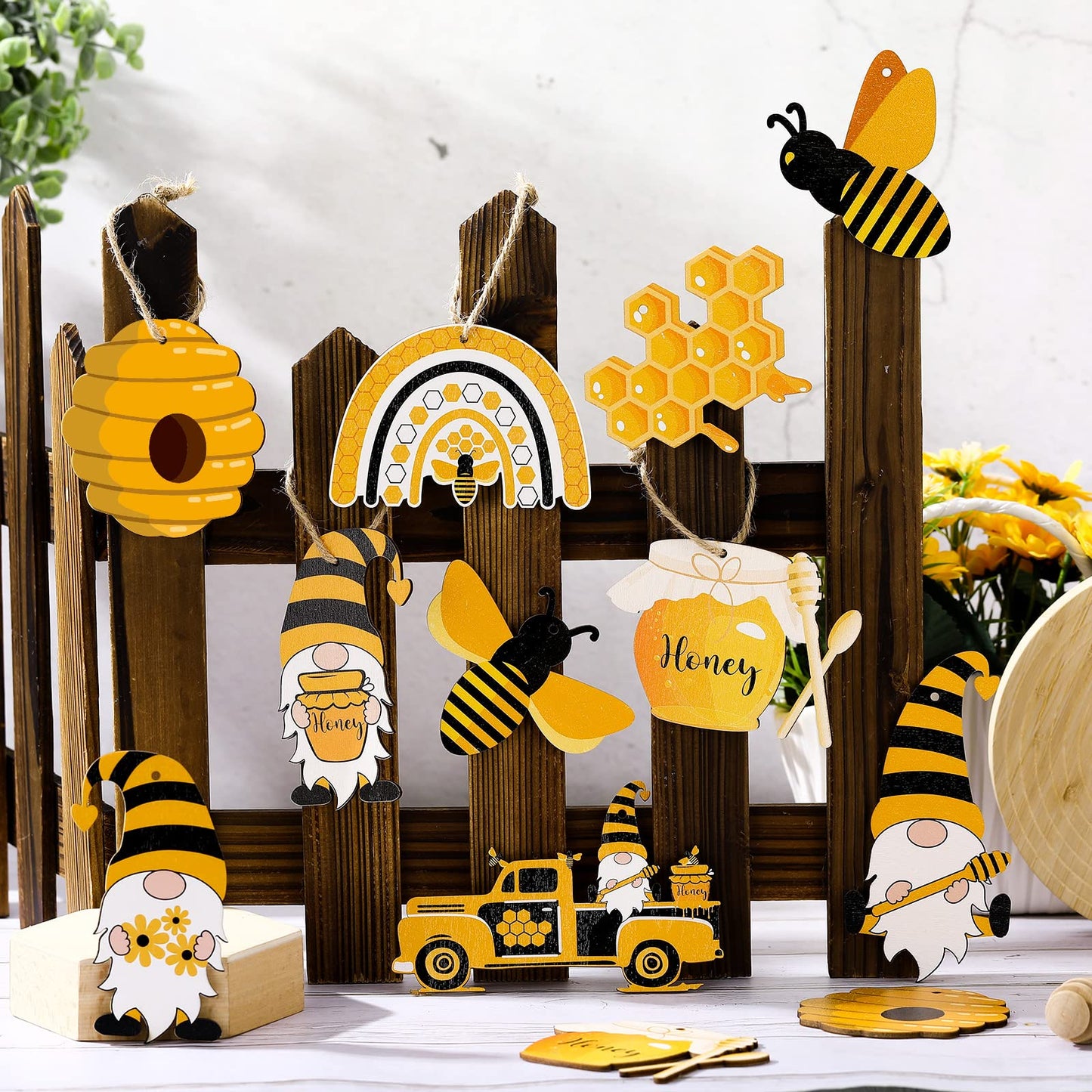 Karenhi 30 Pcs Bee Ornaments Bee Christmas Tree Decorations Spring Summer Wooden Hanging Ornament Honeybee Bumble Gnome with Rope for Small Trees Baby Shower Birthday Themed Party Favors Supplies