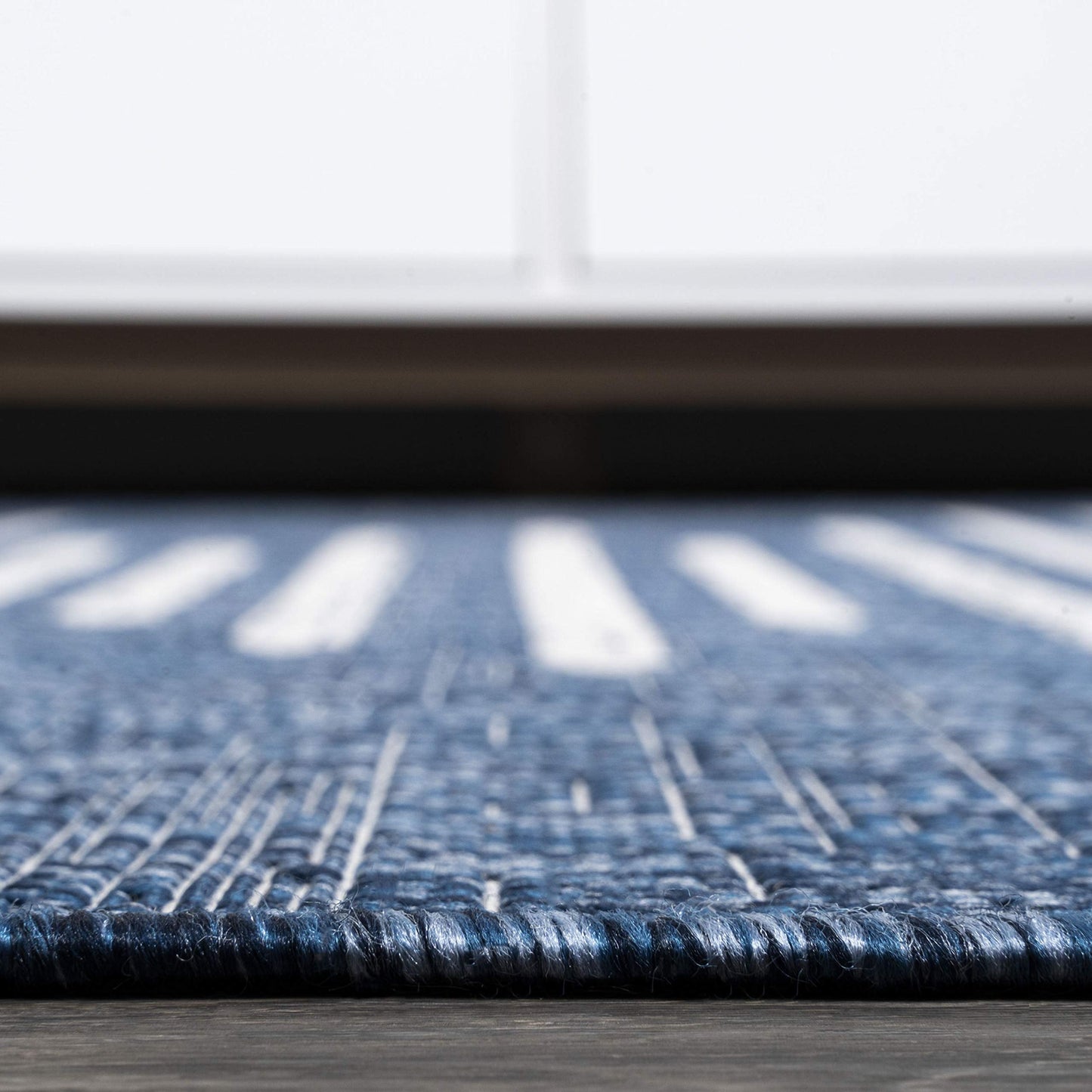 JONATHAN Y Stripe Geometric Indoor Outdoor Area Rug 4X6 Blue/Ivory, Zolak Berber for Backyard, Patio, Porch, Easy-Cleaning, High Traffic, Pet-Friendly, Non-Shedding (SMB124C-4)