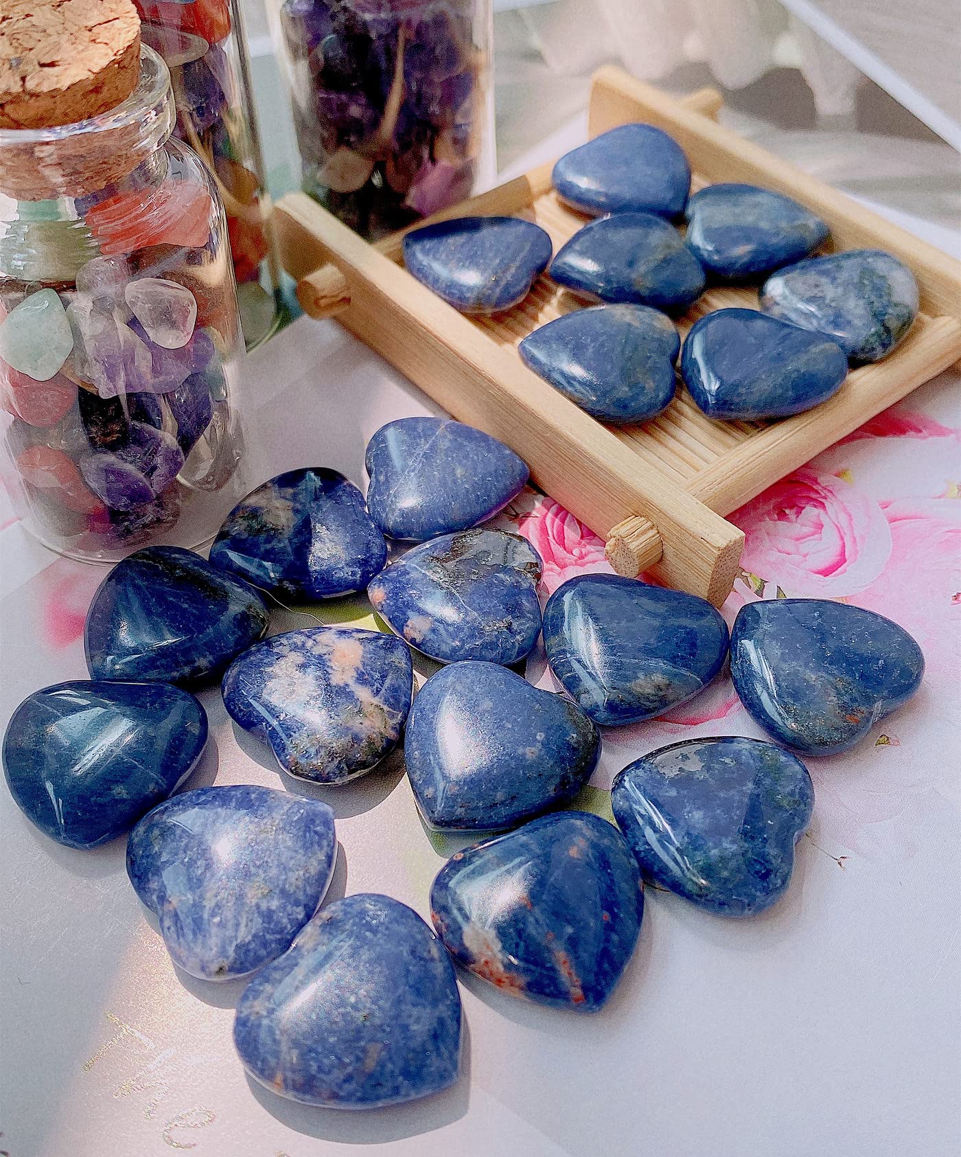 QINJIEJIE 20 PCS Sodalite Heart Crystals Natural Healing Crystal Polished Pocket Stones Mini Cute Palm Love Gemstones Set Bulk Wholesale Reiki Energy Balancing Meditation Valentine's Day Gift