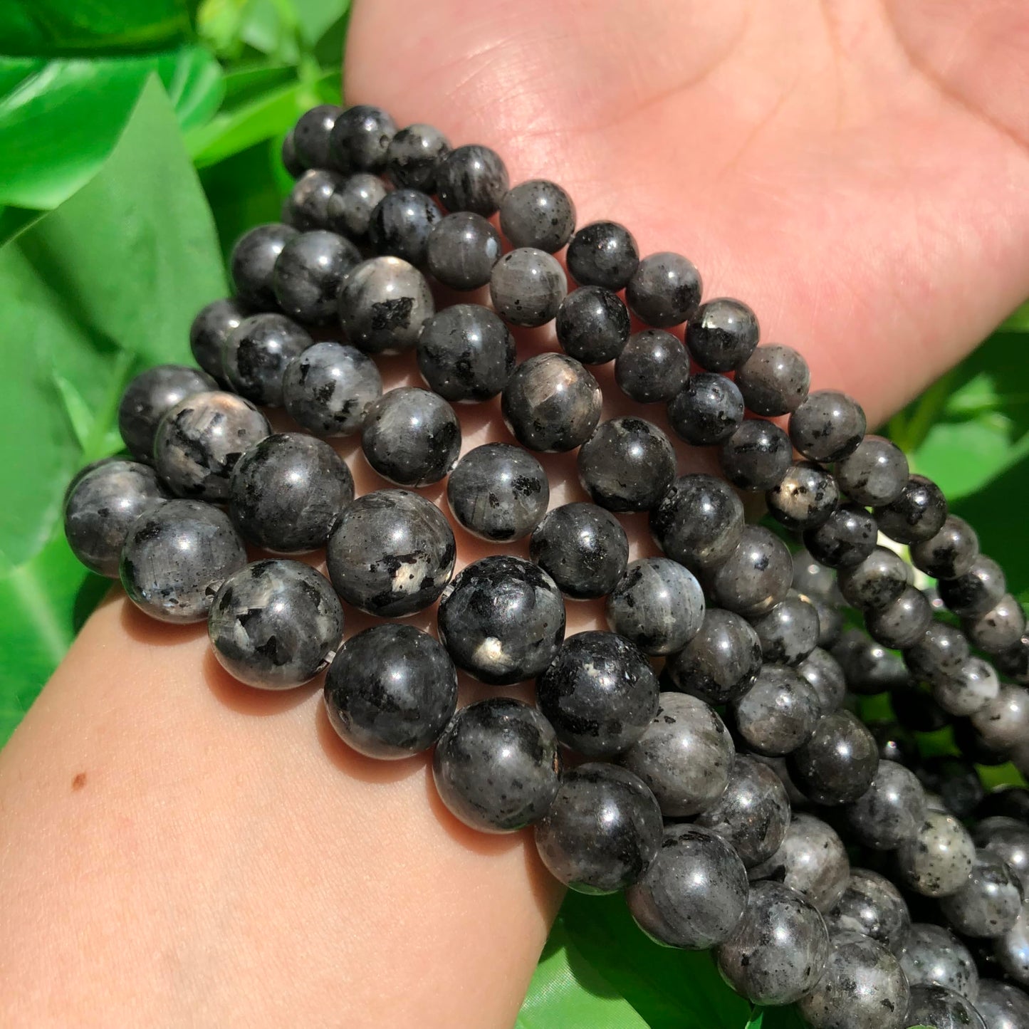 Yochus 60pcs Polish Black Larvikite Beads，6mm Healing Power Natural Stone Smooth Round Loose Gemstone Beads for Jewelry Making Earring Necklace DIY Crafts